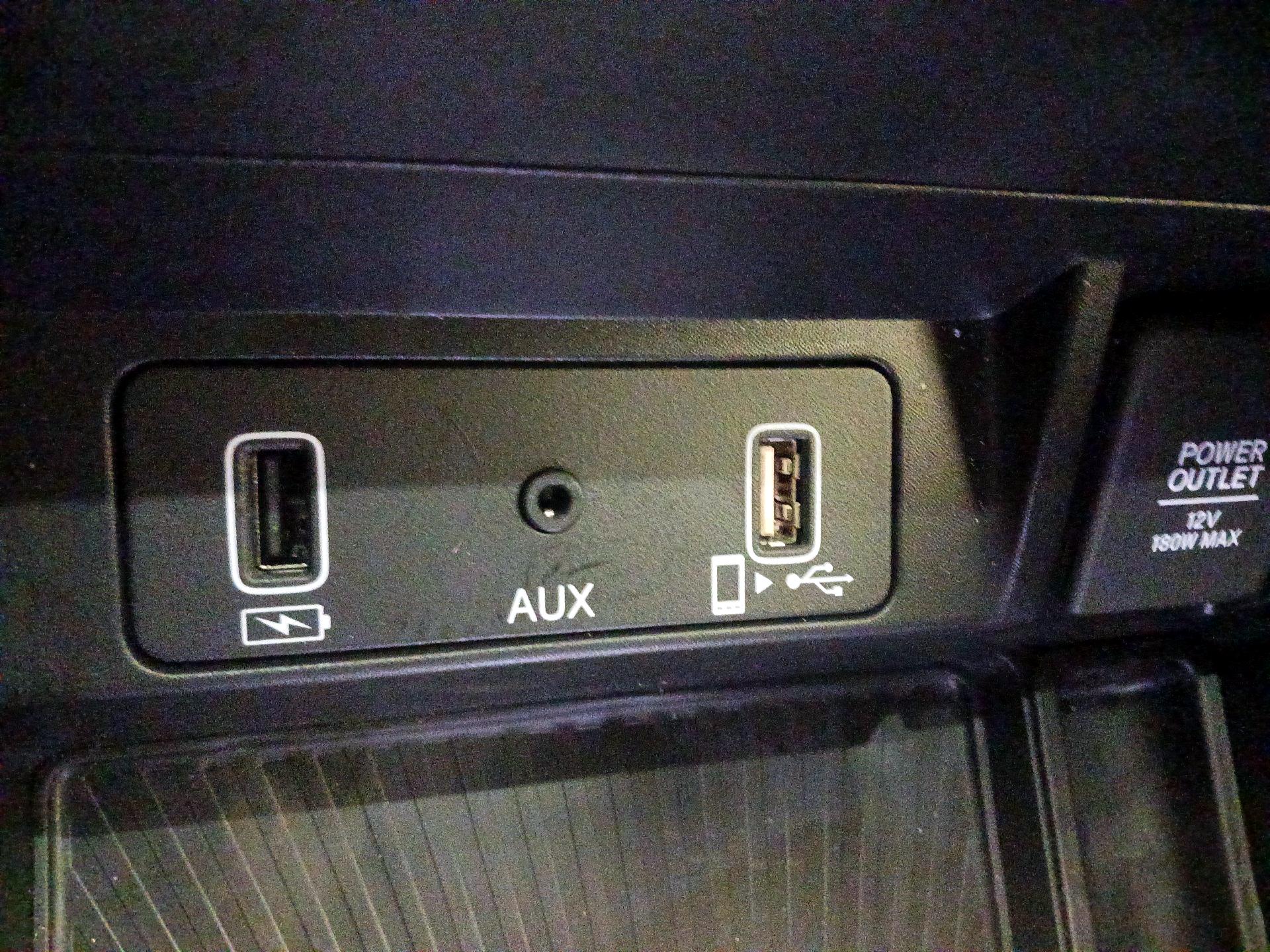 Thumbnail: 2023 Acura TLX - 19