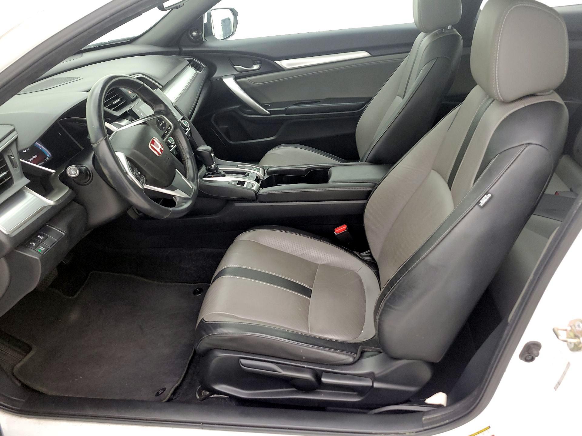 Thumbnail: 2016 Honda Civic - 11