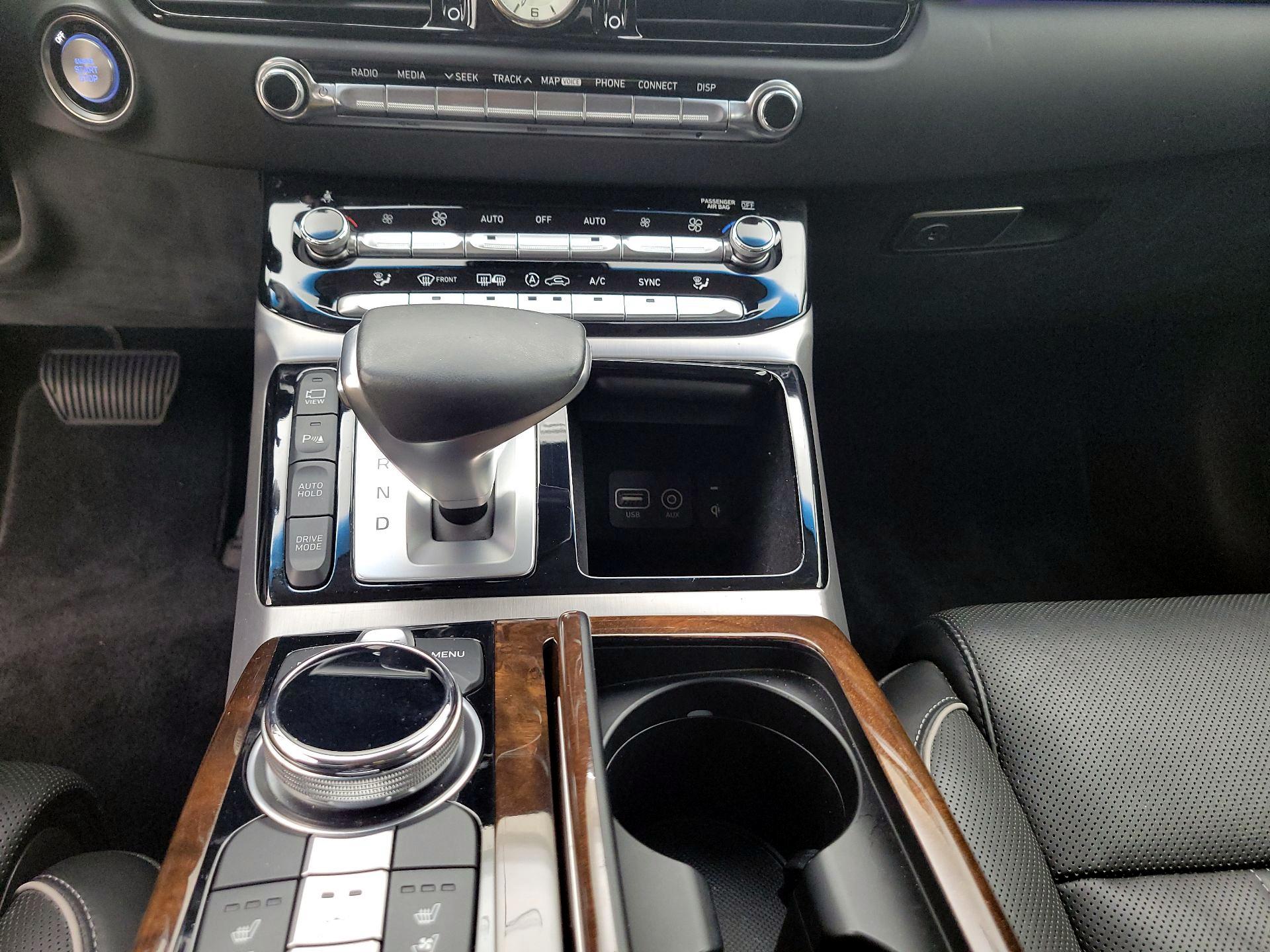 Thumbnail: 2019 Genesis G90 - 18