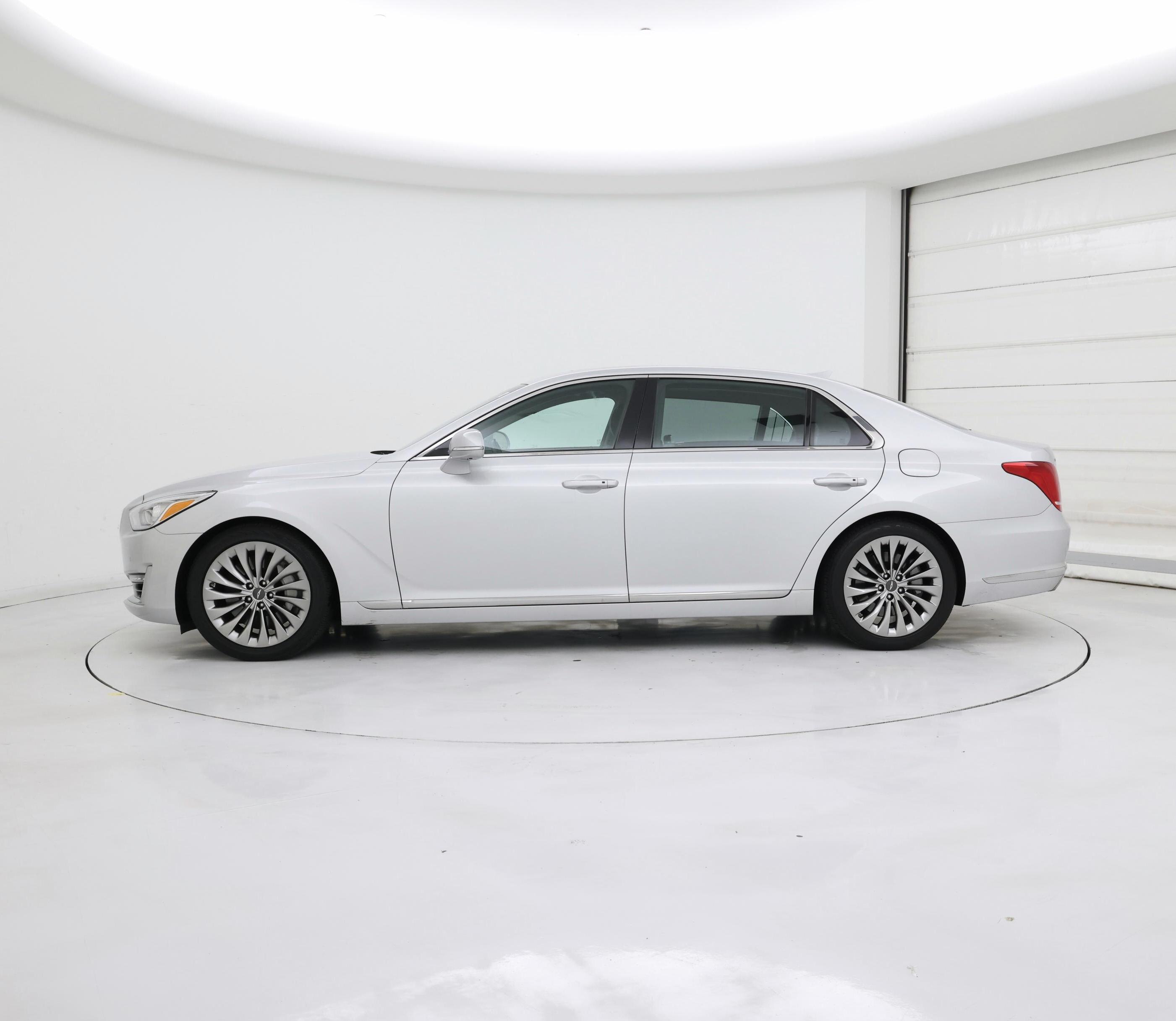 Thumbnail: 2019 Genesis G90 - 3