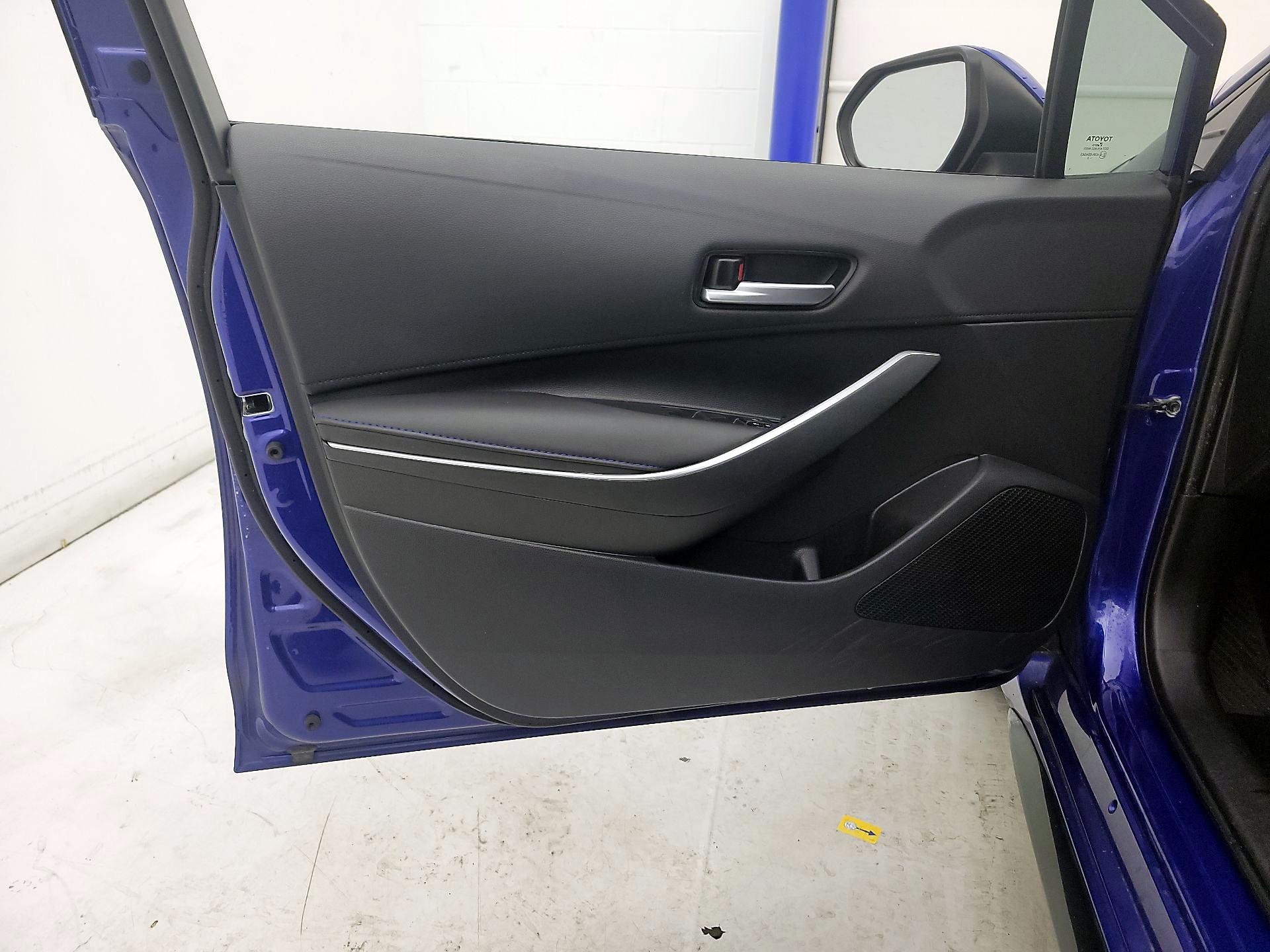 Thumbnail: 2020 Toyota Corolla - 12