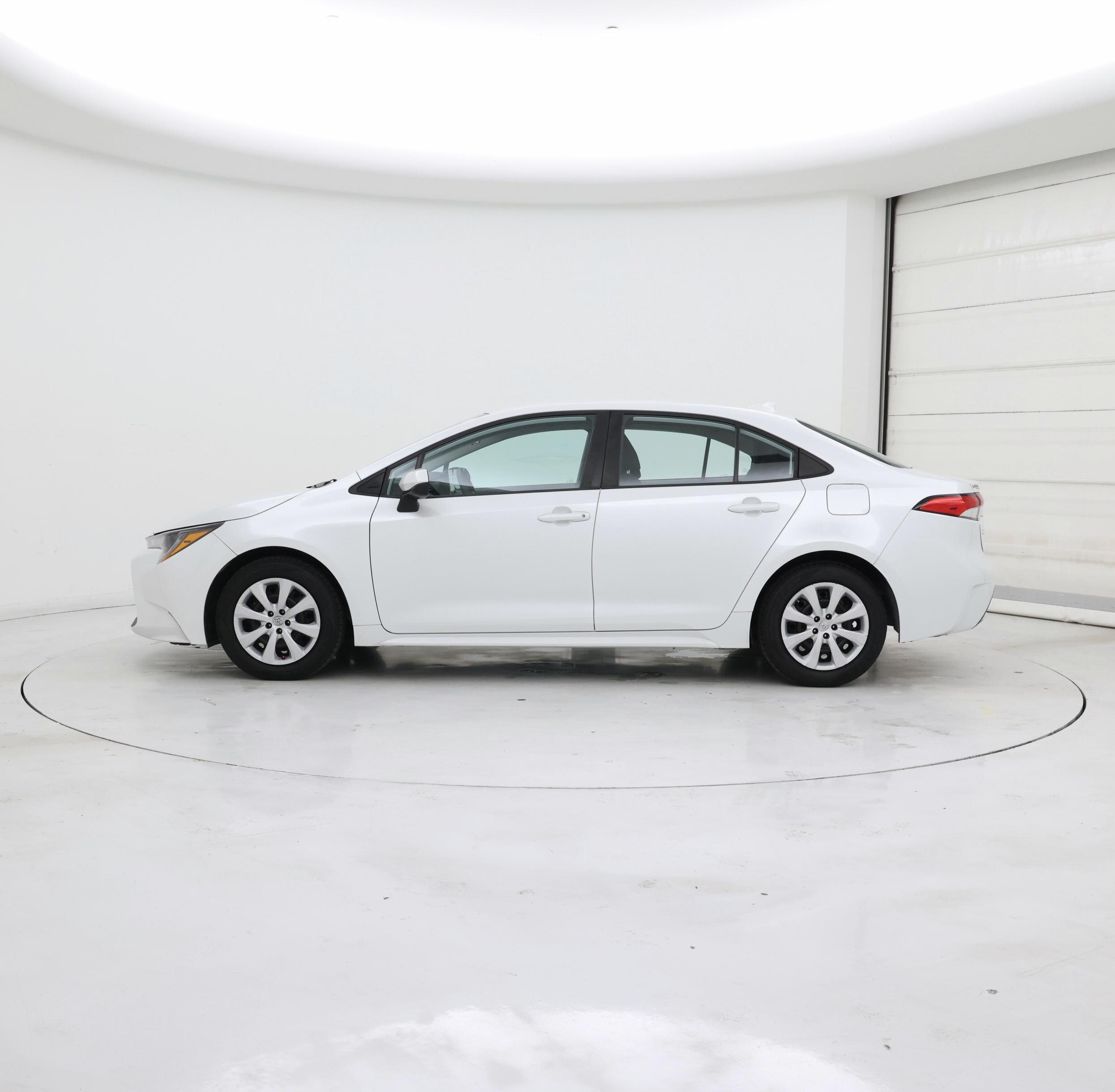 Thumbnail: 2022 Toyota Corolla - 3