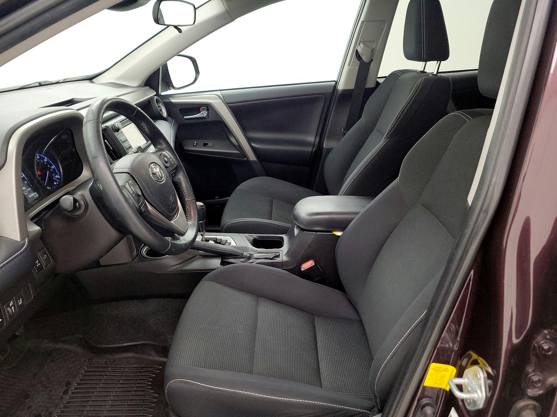 Thumbnail: 2018 Toyota RAV4 - 11