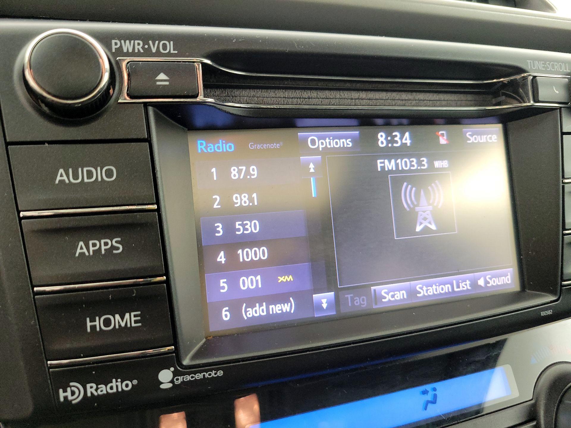 Thumbnail: 2018 Toyota RAV4 - 15