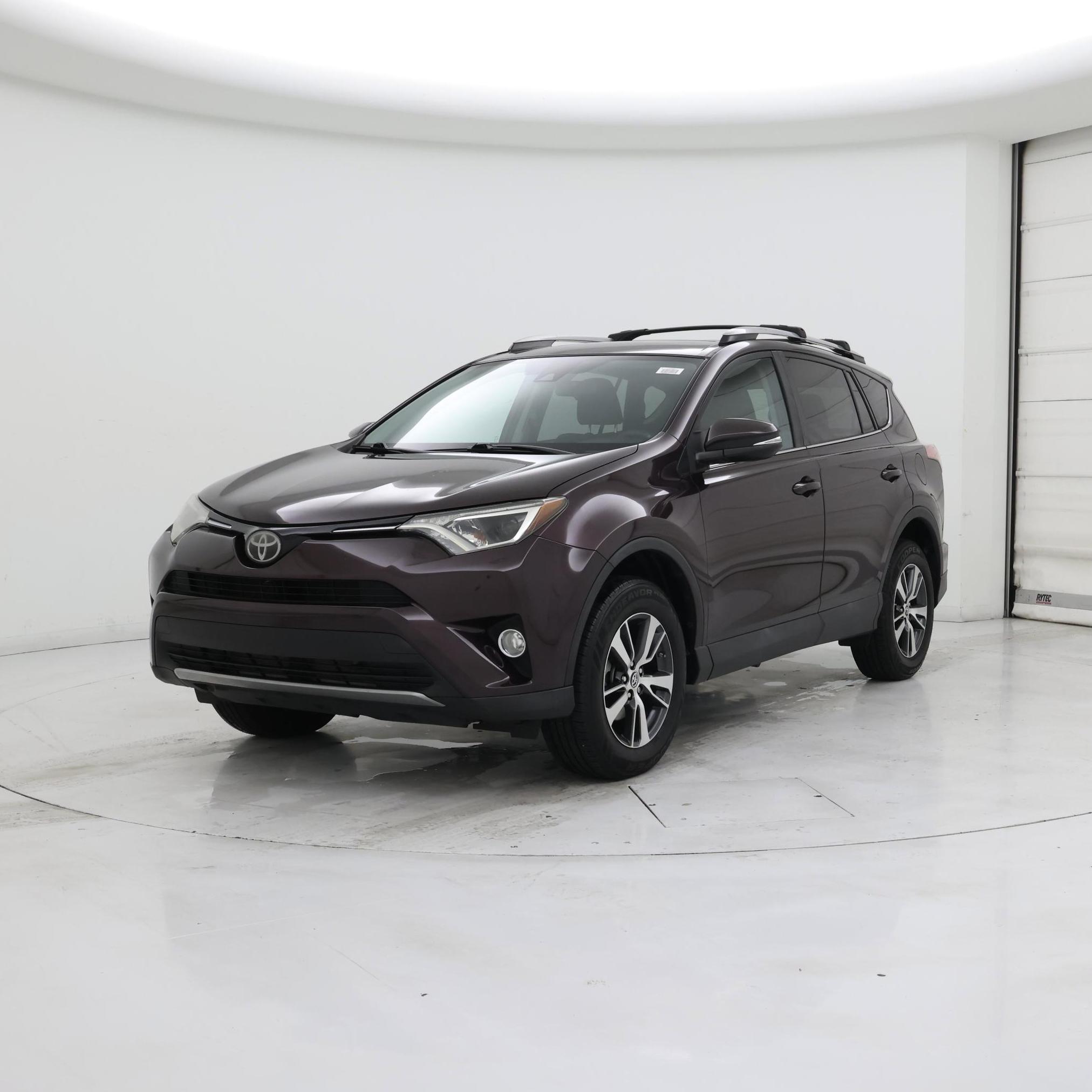 Thumbnail: 2018 Toyota RAV4 - 4
