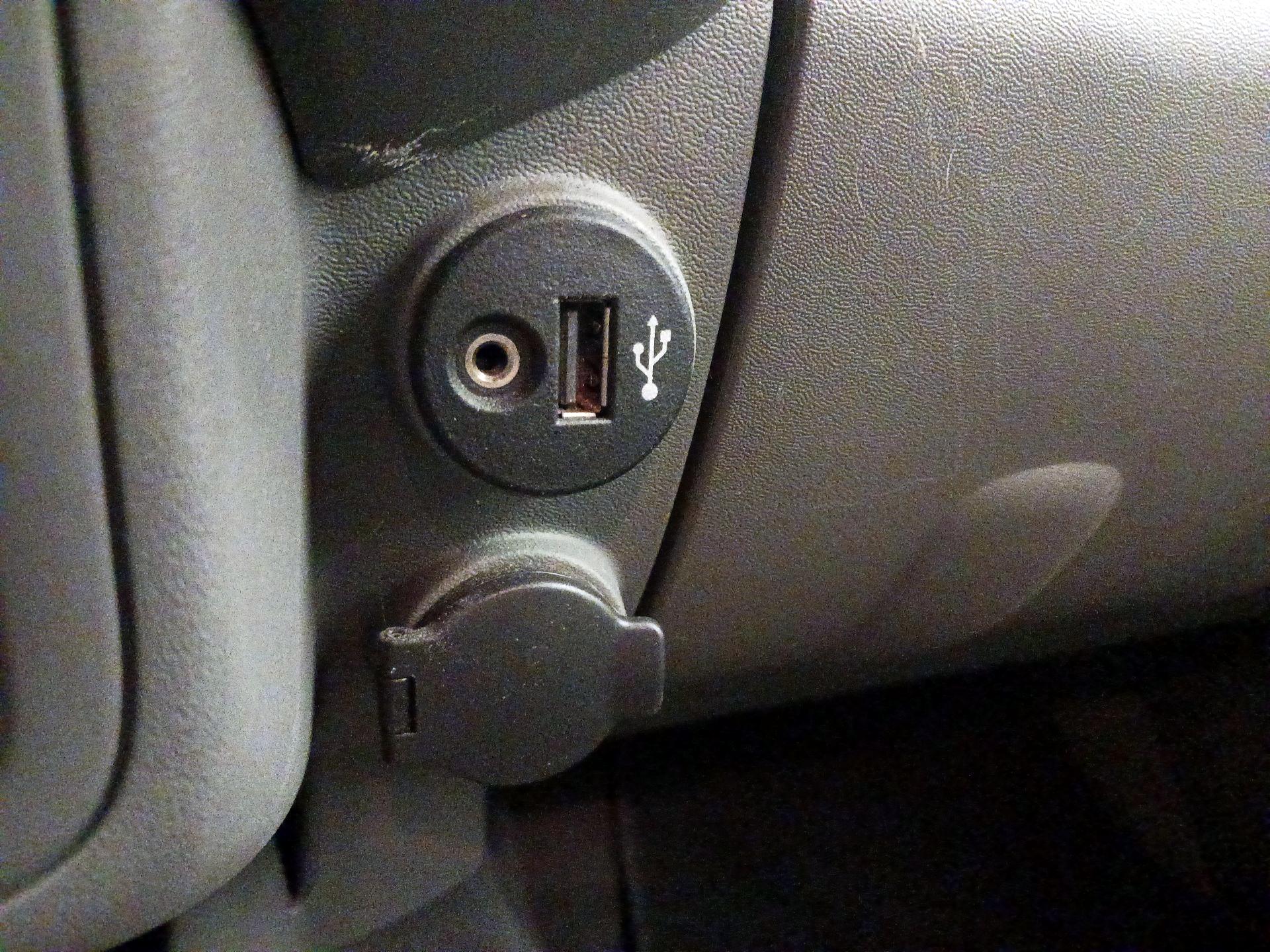 Thumbnail: 2020 Nissan Frontier - 18