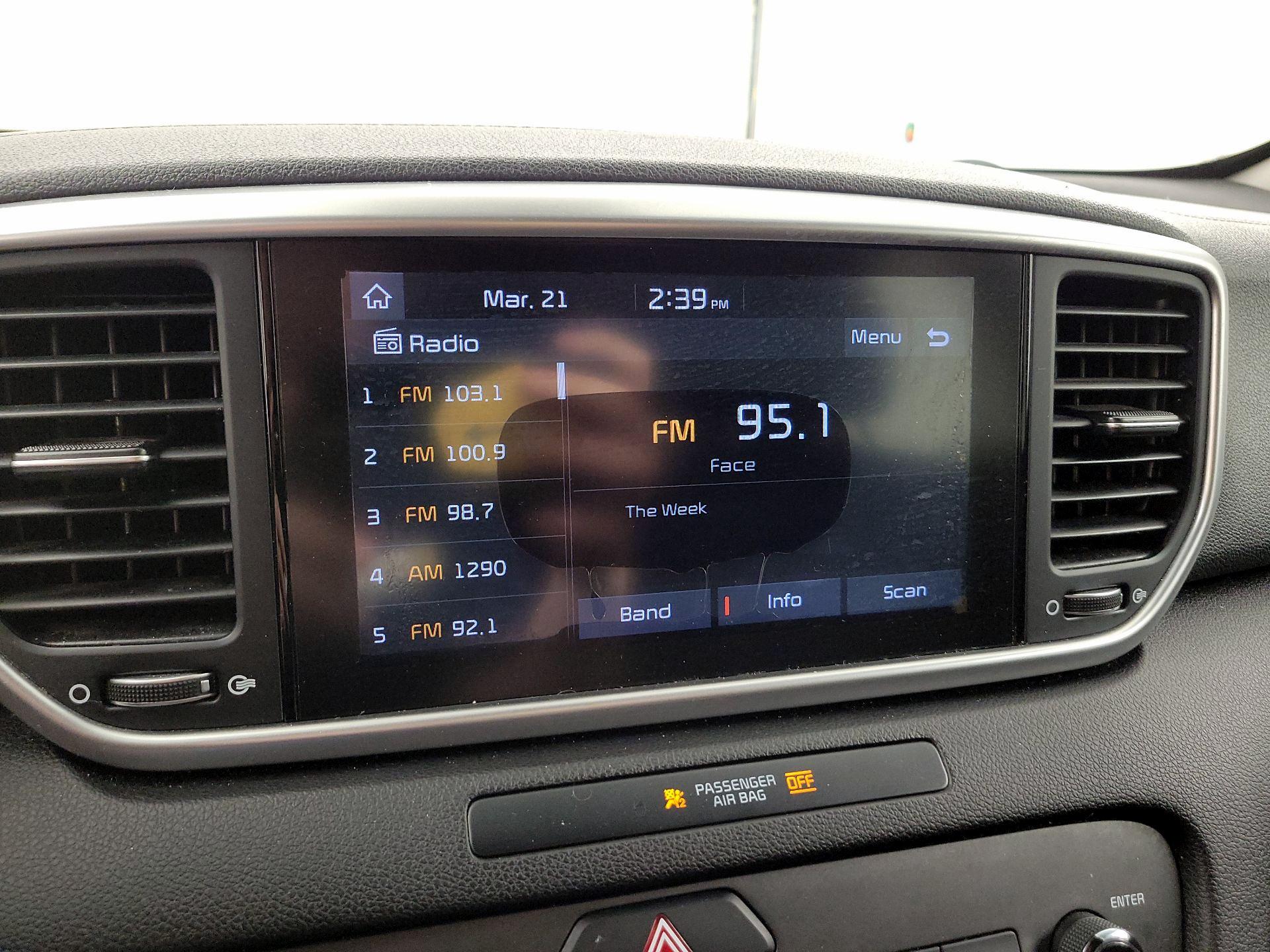 Thumbnail: 2020 Kia Sportage - 15