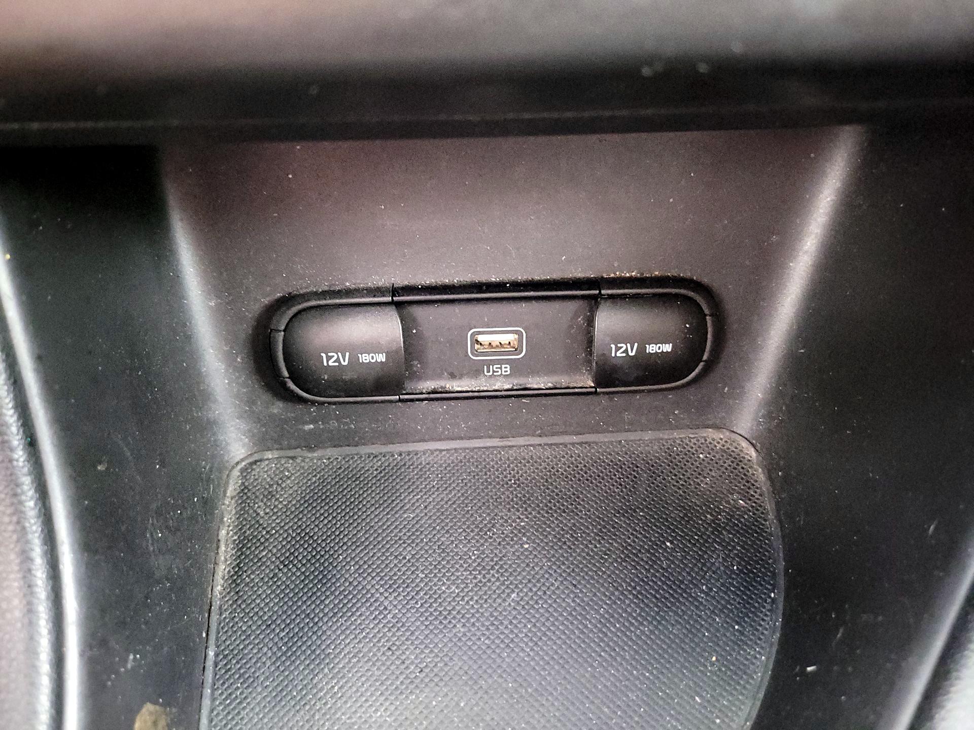 Thumbnail: 2020 Kia Sportage - 18