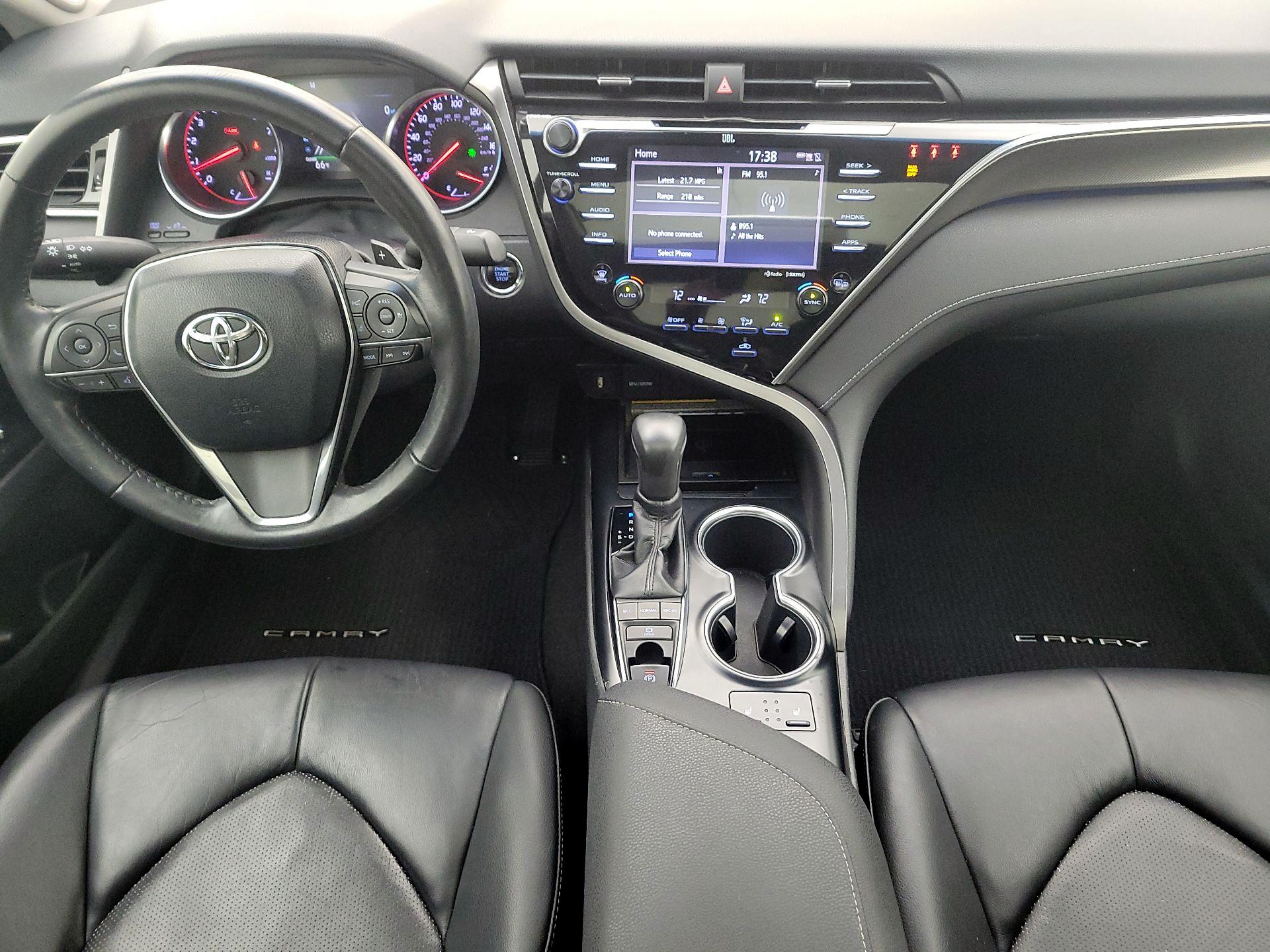 Thumbnail: 2018 Toyota Camry - 9