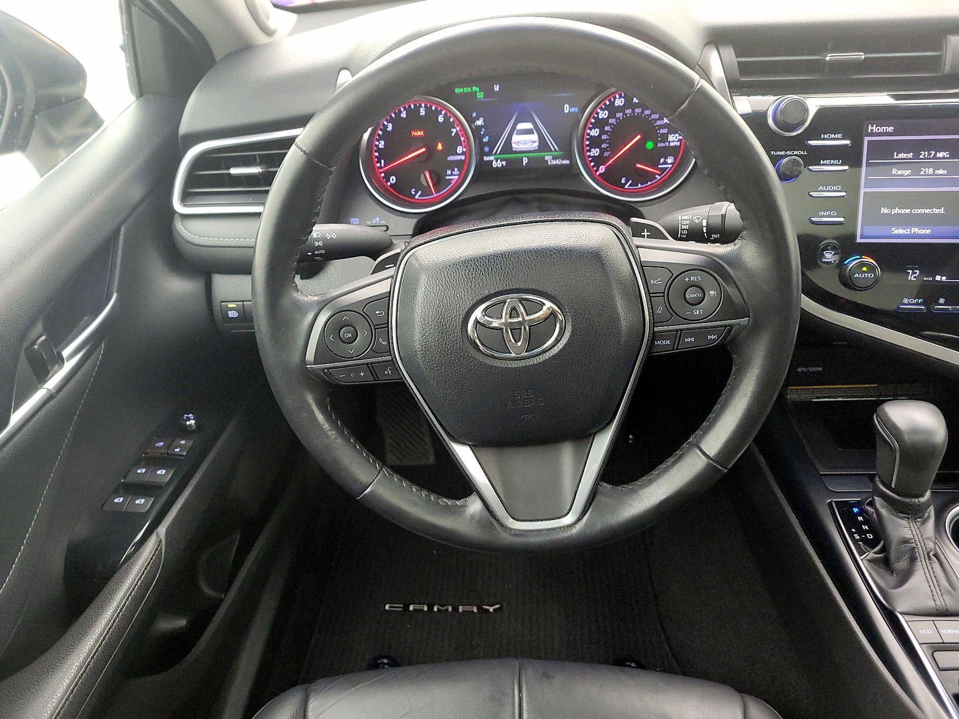 Thumbnail: 2018 Toyota Camry - 10