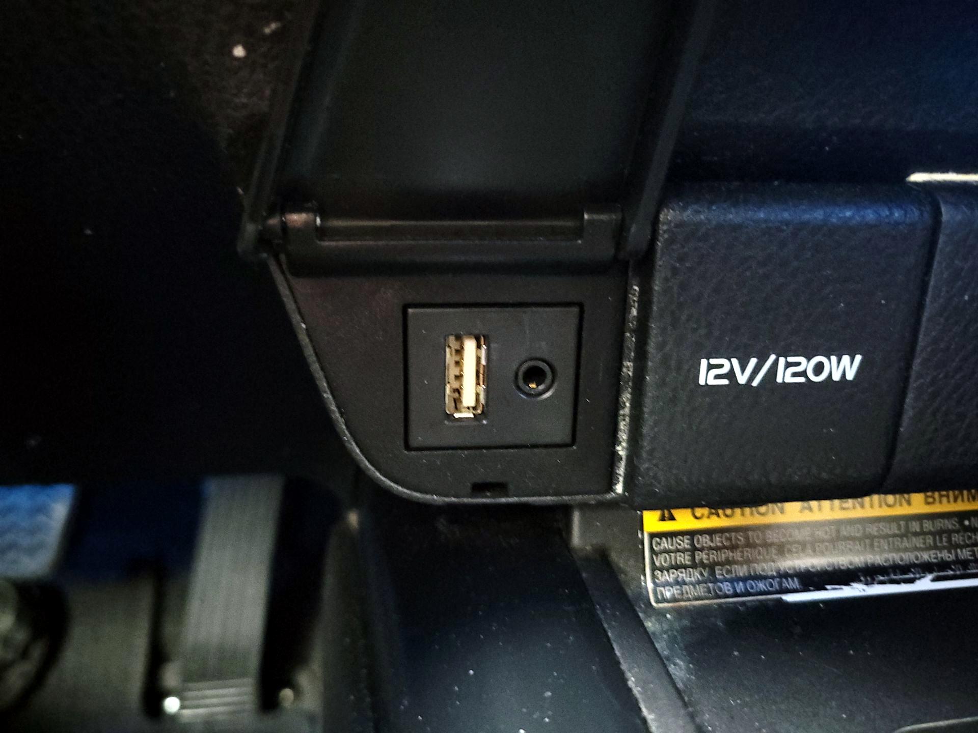 Thumbnail: 2018 Toyota Camry - 18