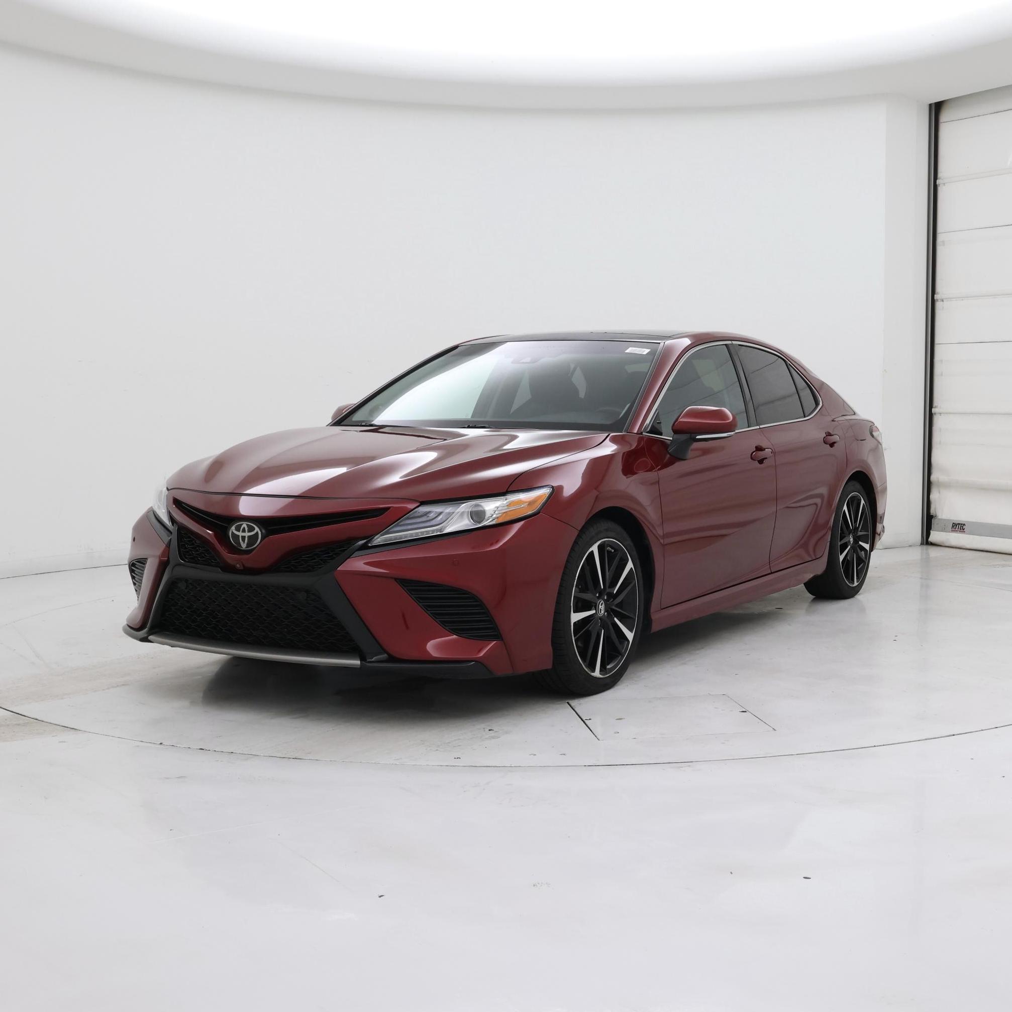 Thumbnail: 2018 Toyota Camry - 4