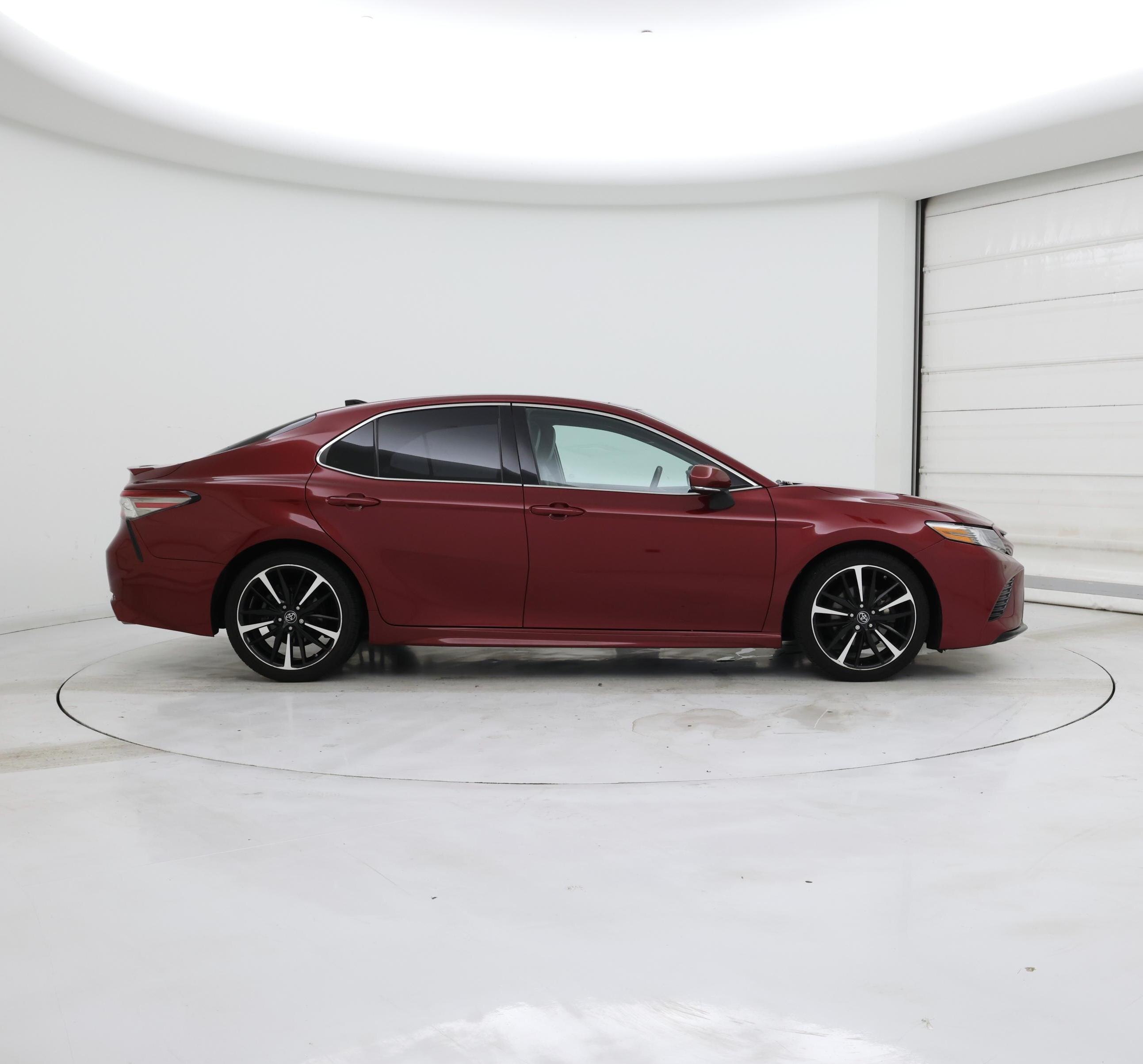 Thumbnail: 2018 Toyota Camry - 7