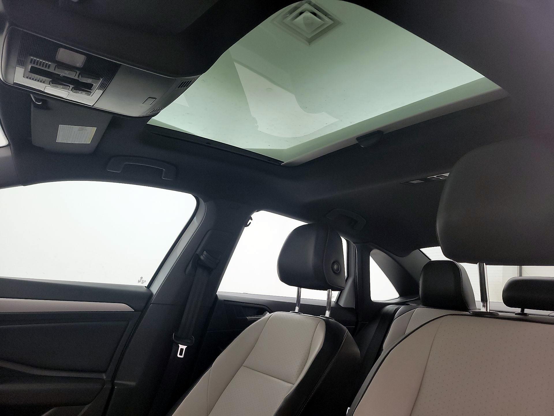 Thumbnail: 2019 Volkswagen Jetta - 19