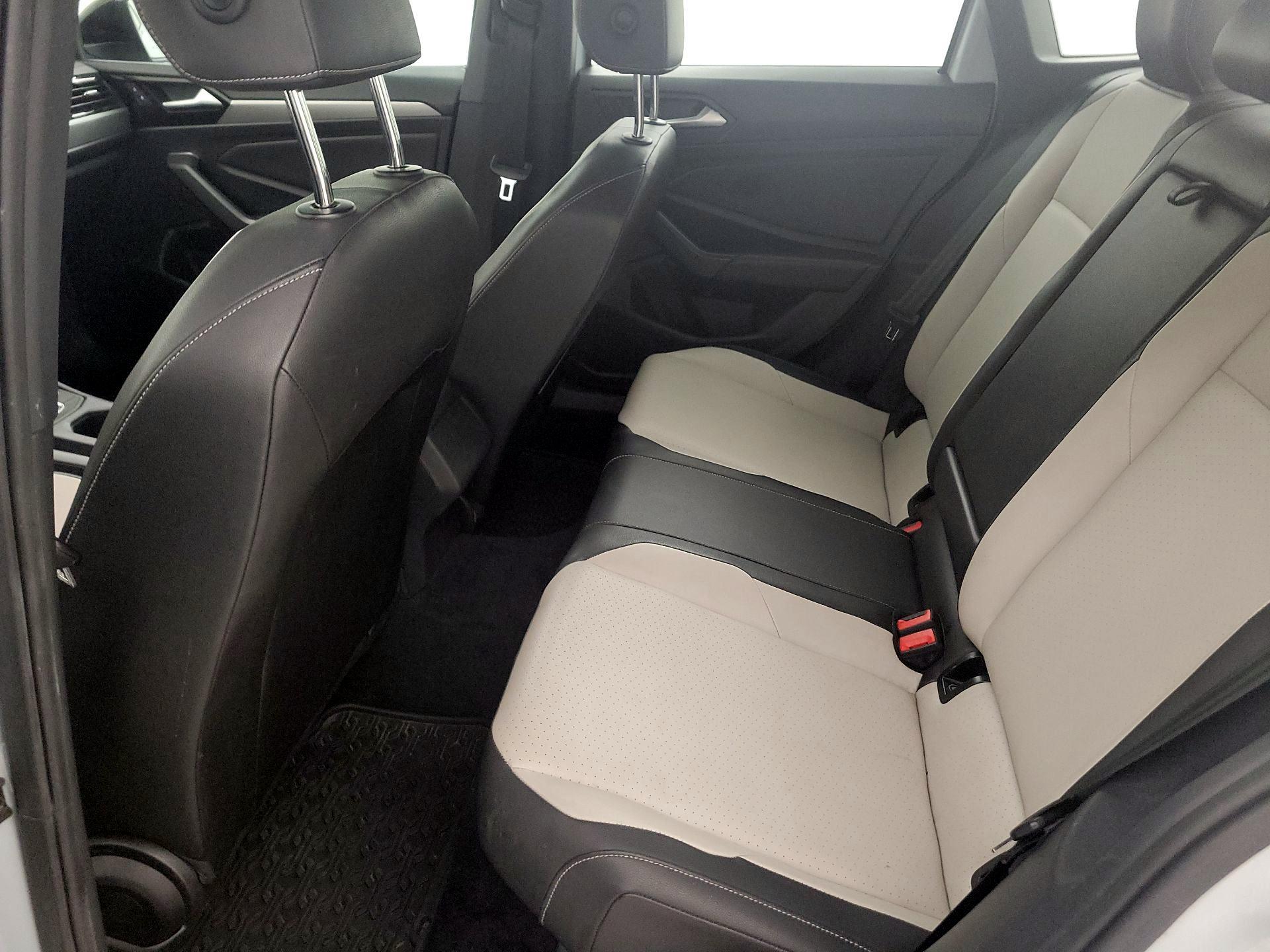 Thumbnail: 2019 Volkswagen Jetta - 20