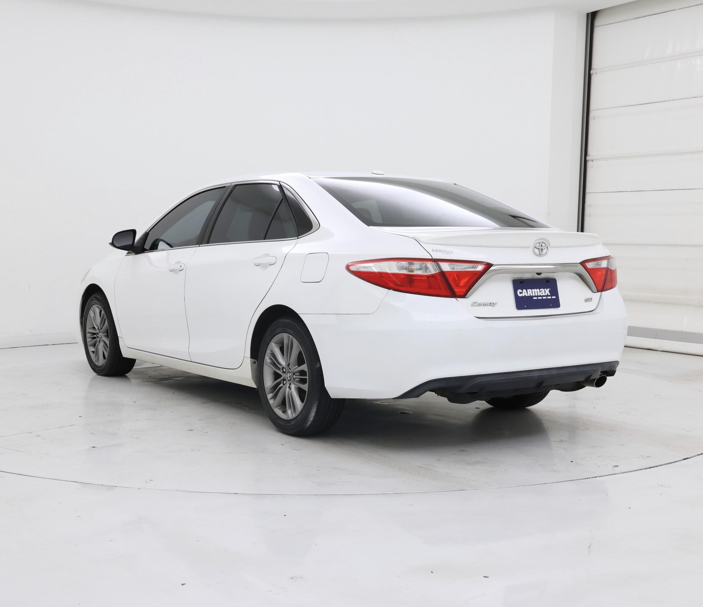Thumbnail: 2016 Toyota Camry - 2
