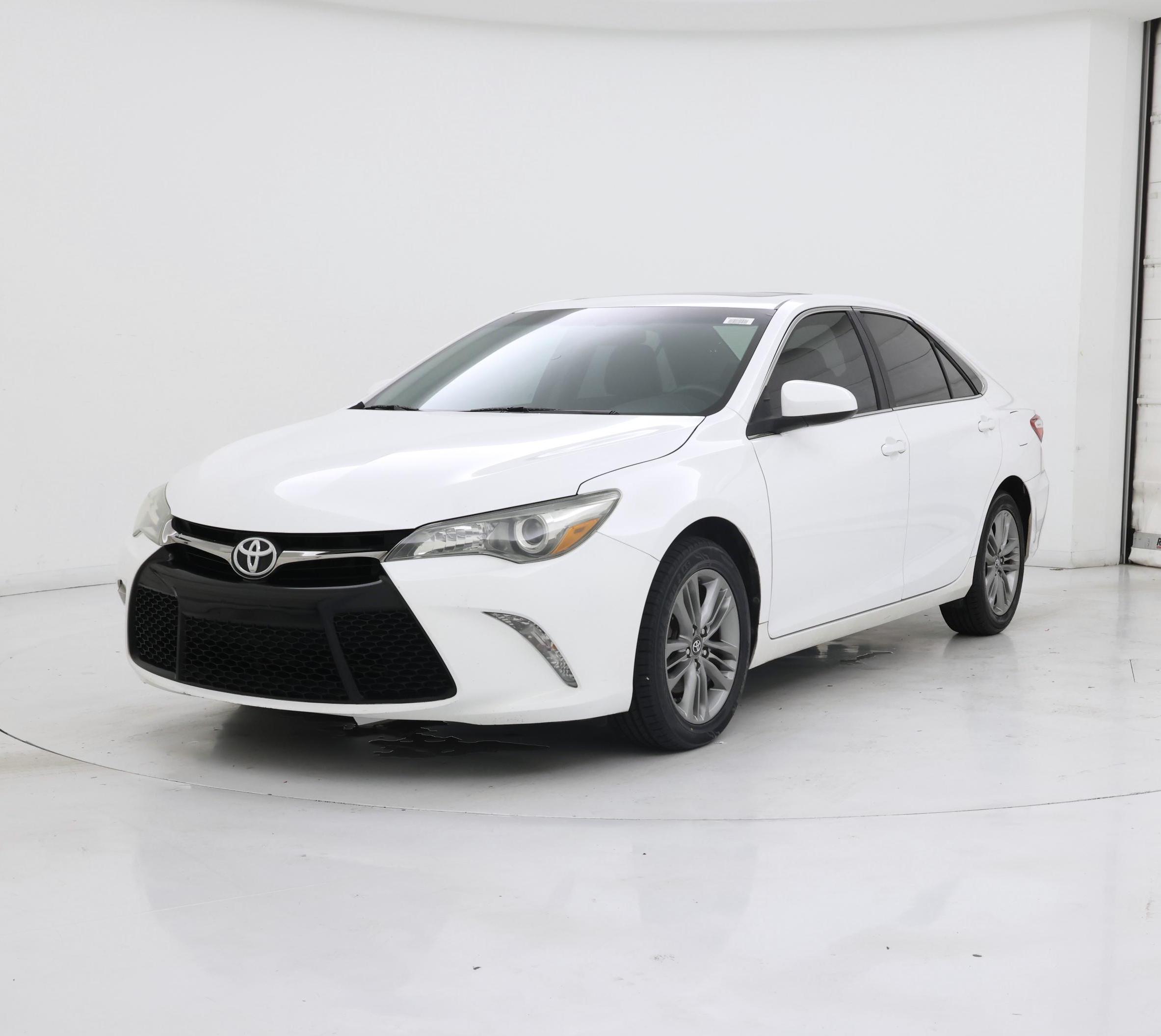 Thumbnail: 2016 Toyota Camry - 4
