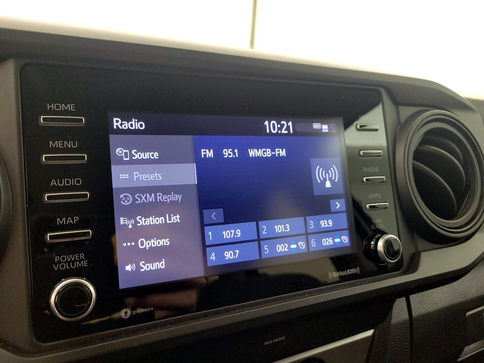 Thumbnail: 2022 Toyota Tacoma - 16