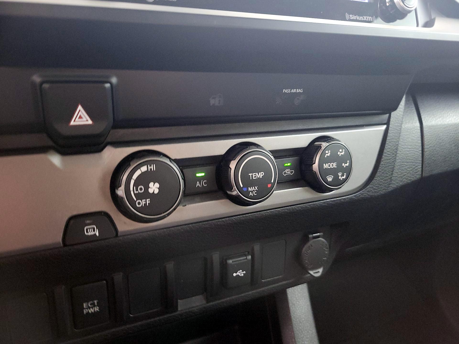 Thumbnail: 2022 Toyota Tacoma - 17