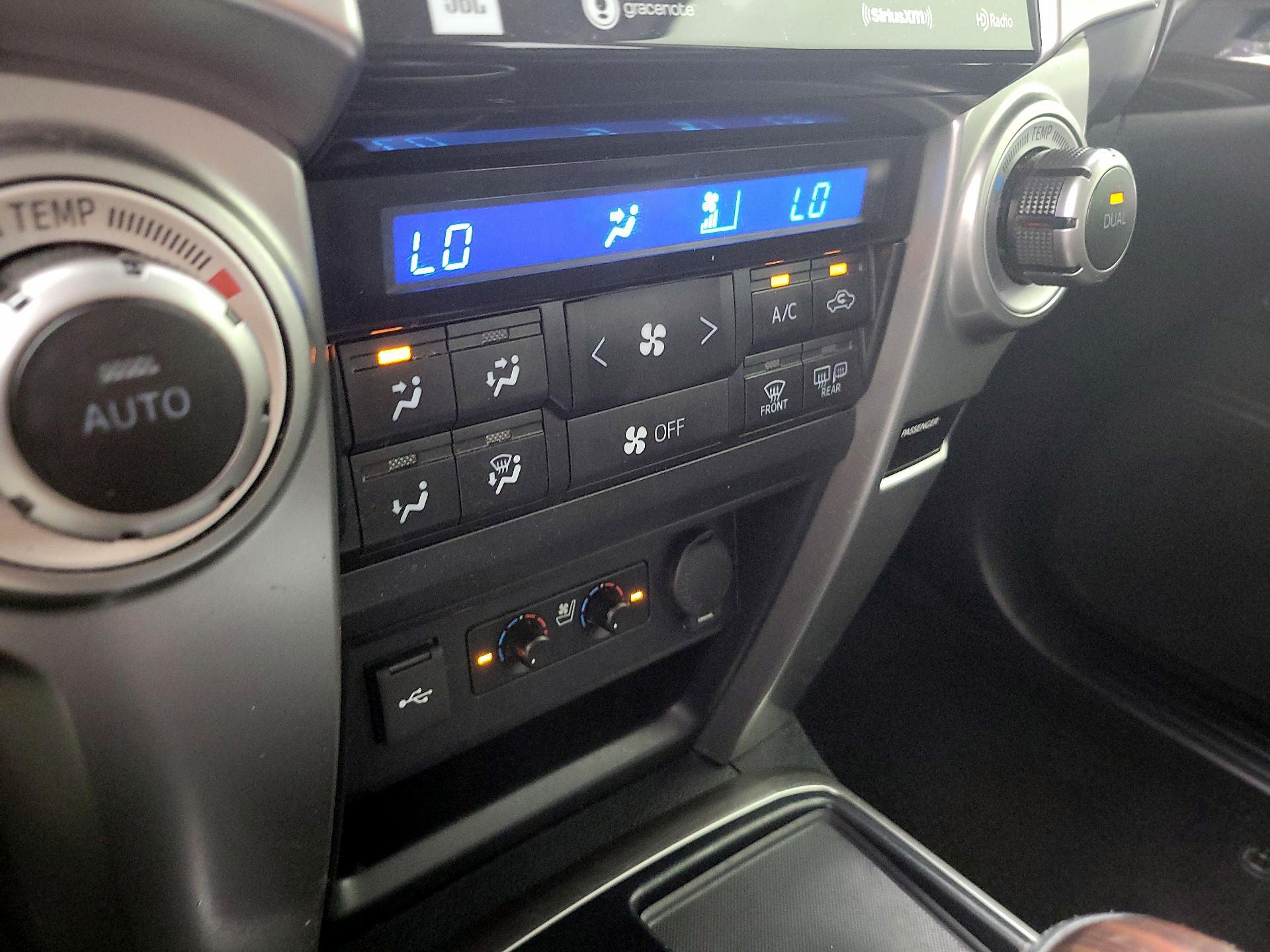 Thumbnail: 2021 Toyota 4Runner - 17