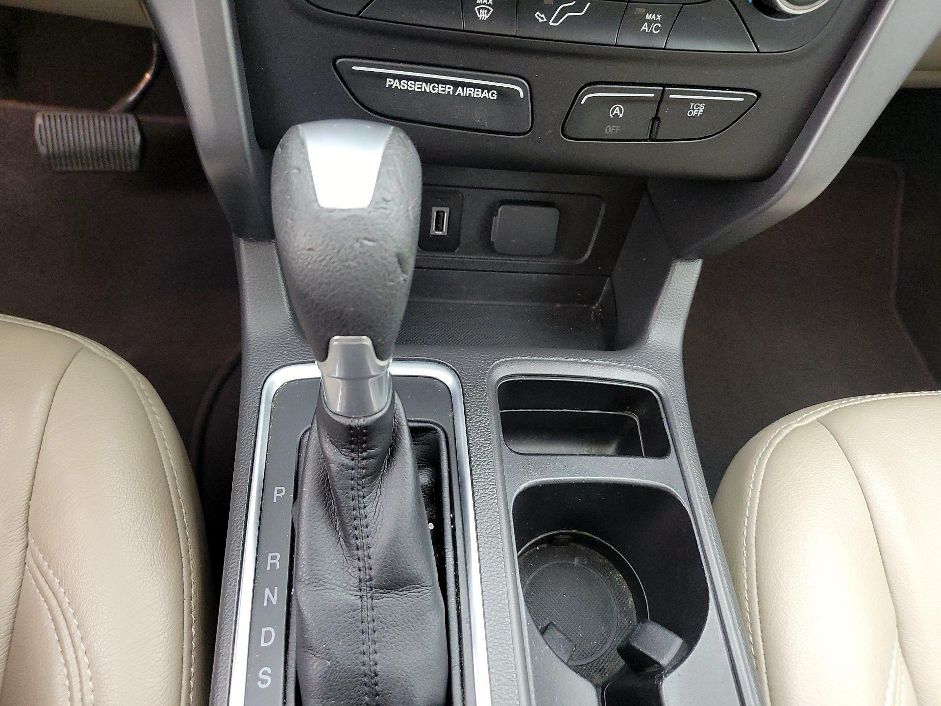 Thumbnail: 2017 Ford Escape - 17