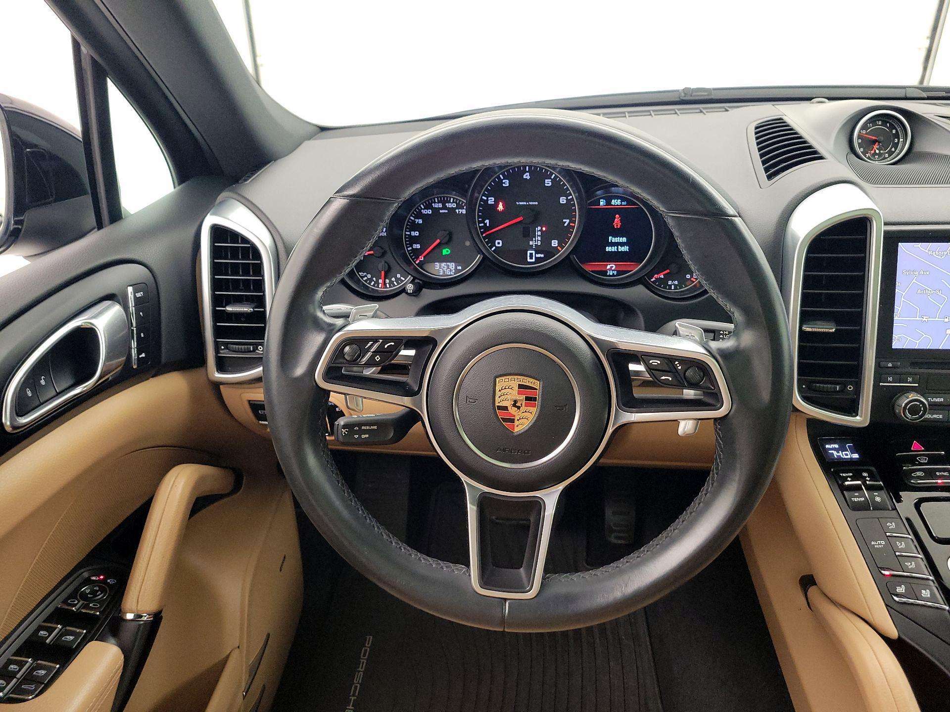 Thumbnail: 2018 Porsche Cayenne - 10