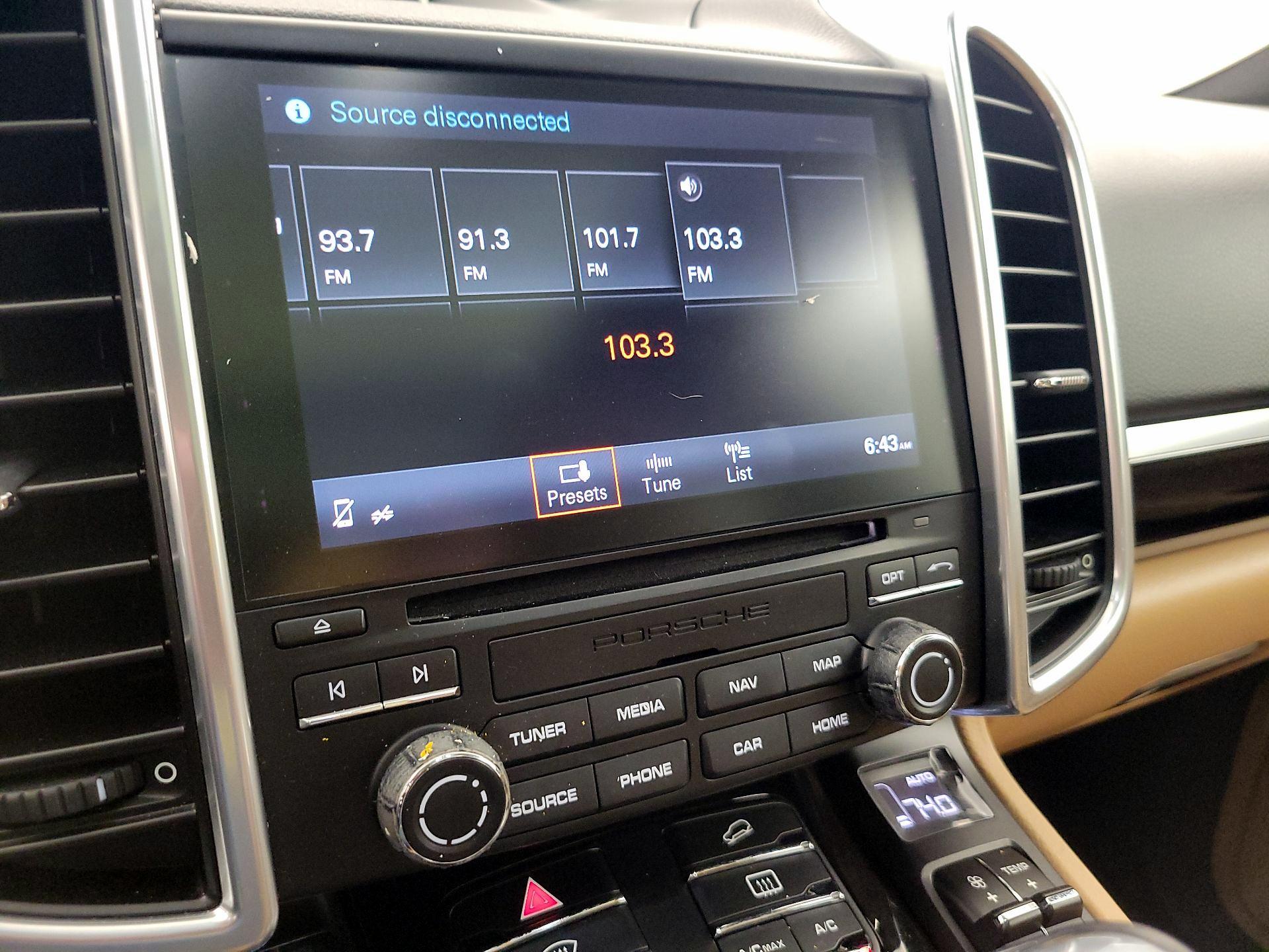 Thumbnail: 2018 Porsche Cayenne - 15