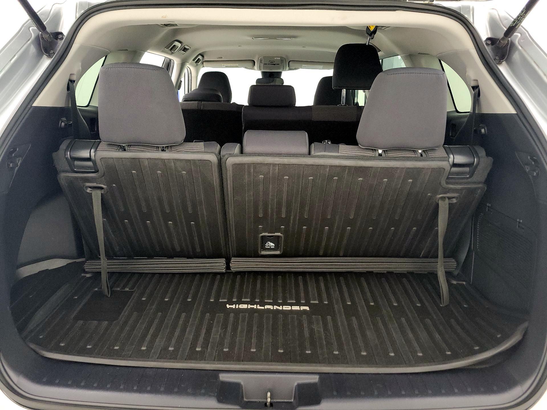 Thumbnail: 2020 Toyota Highlander - 19