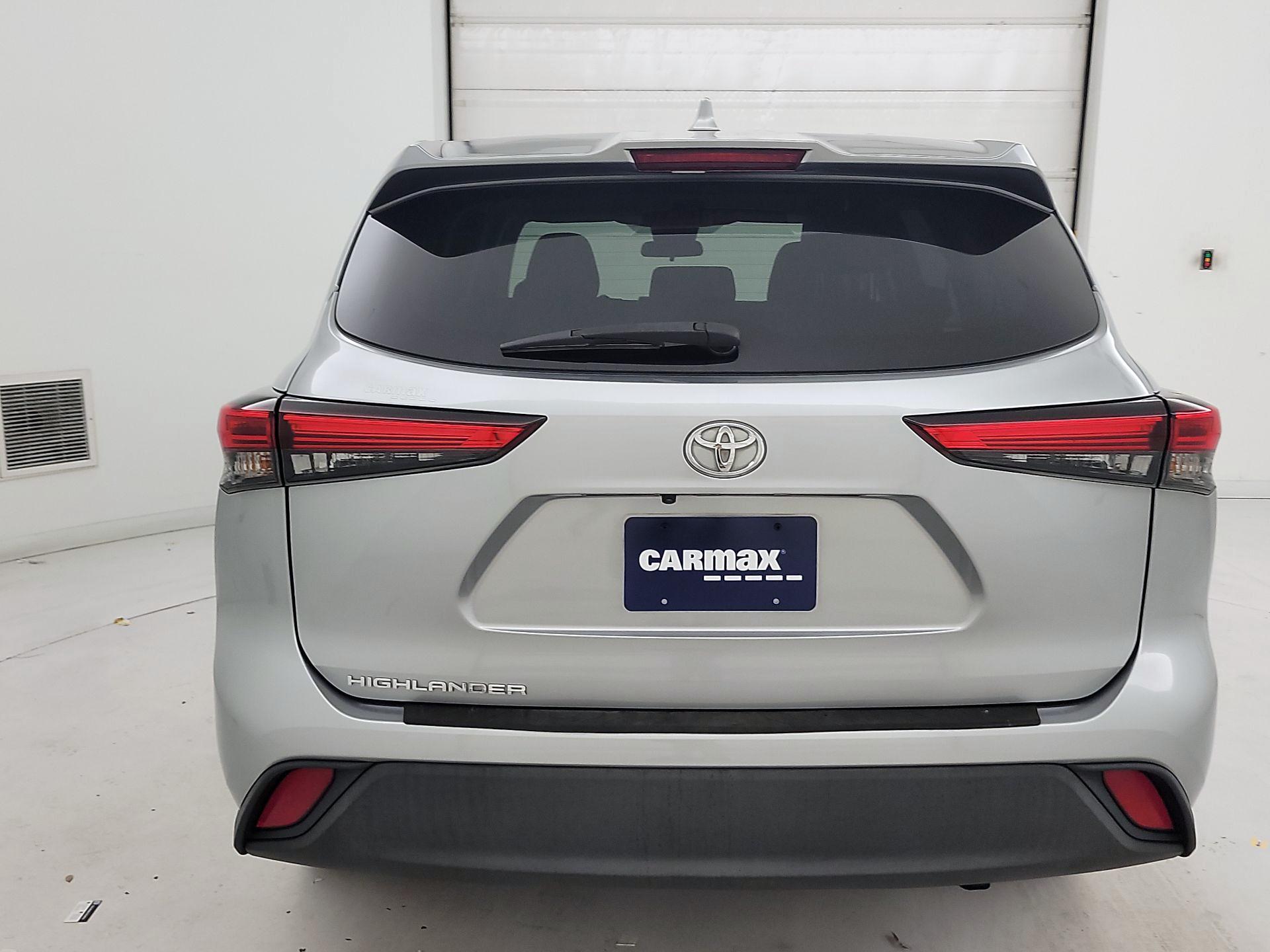 Thumbnail: 2020 Toyota Highlander - 6