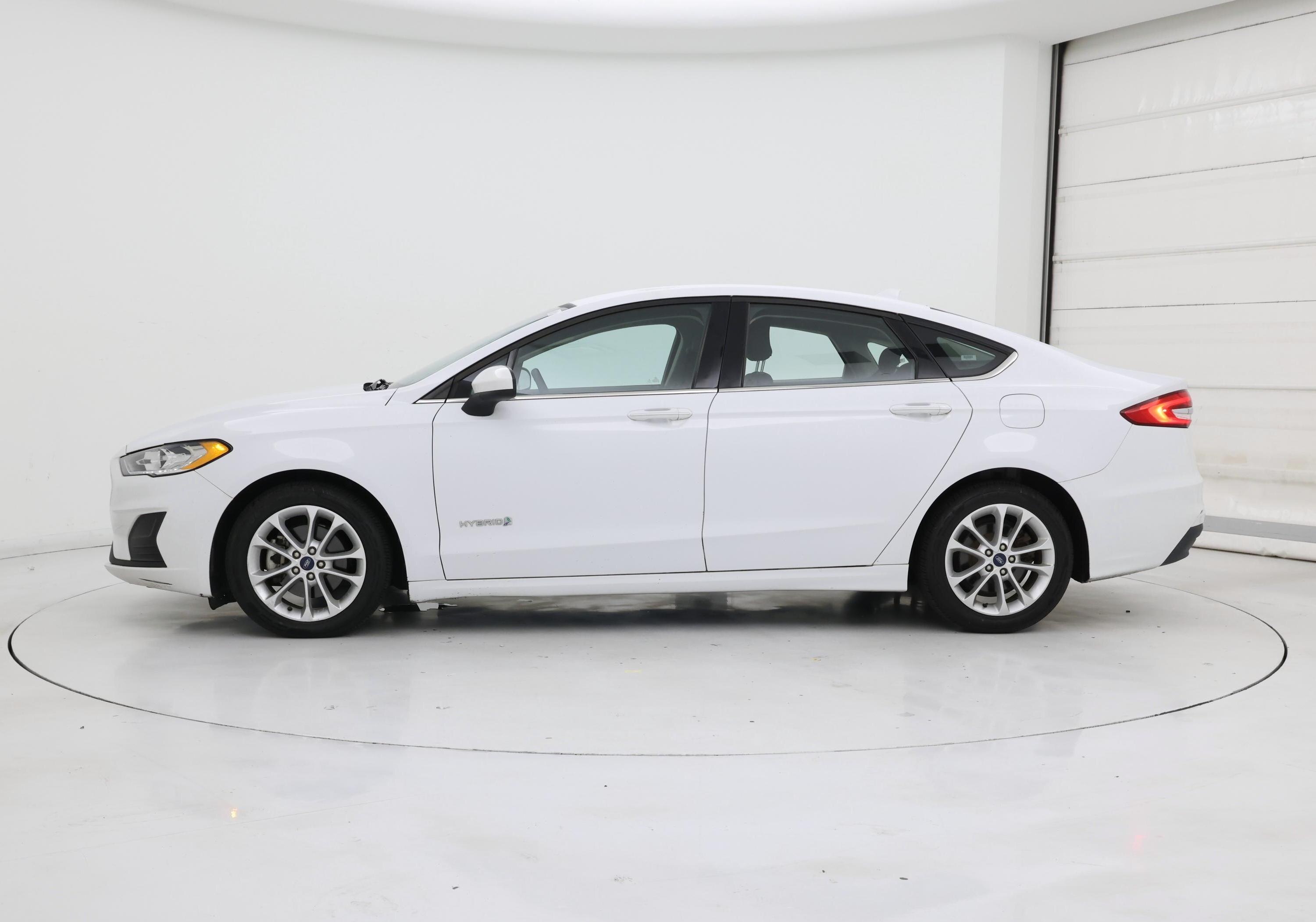 Thumbnail: 2019 Ford Fusion - 3