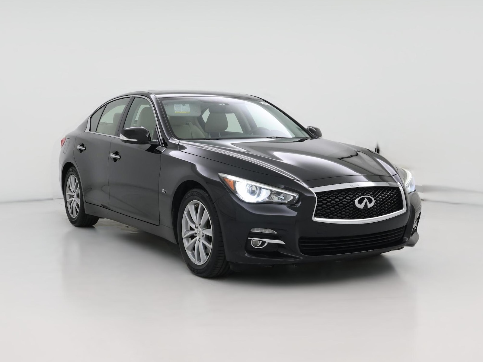 2017 INFINITI Q50 Premium