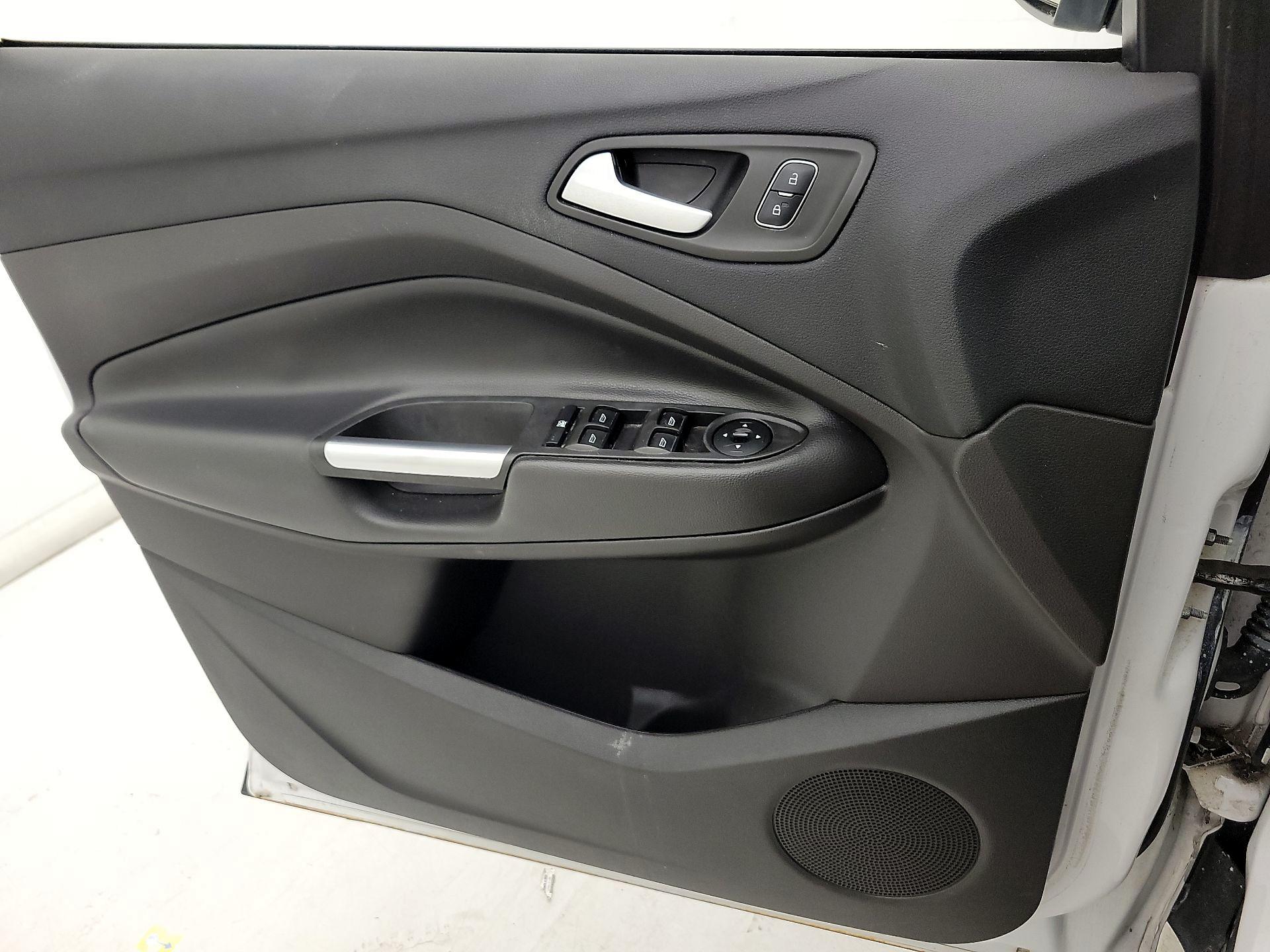 Thumbnail: 2017 Ford Escape - 10