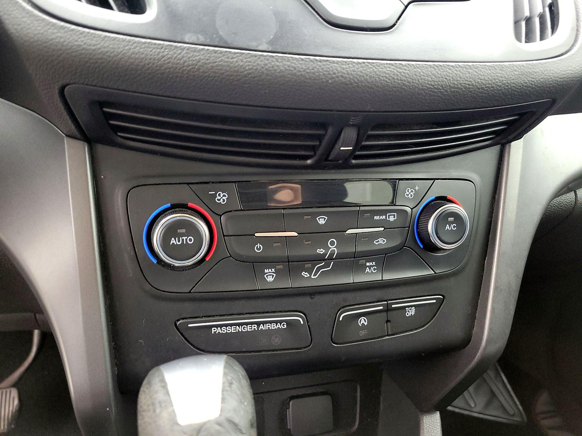 Thumbnail: 2017 Ford Escape - 14