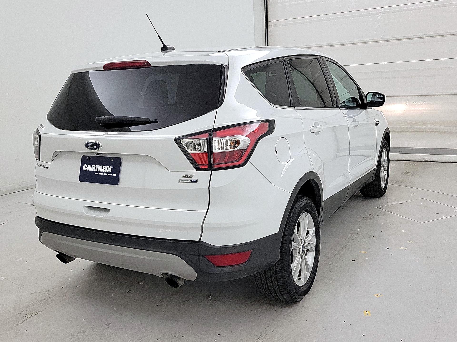 Thumbnail: 2017 Ford Escape - 5