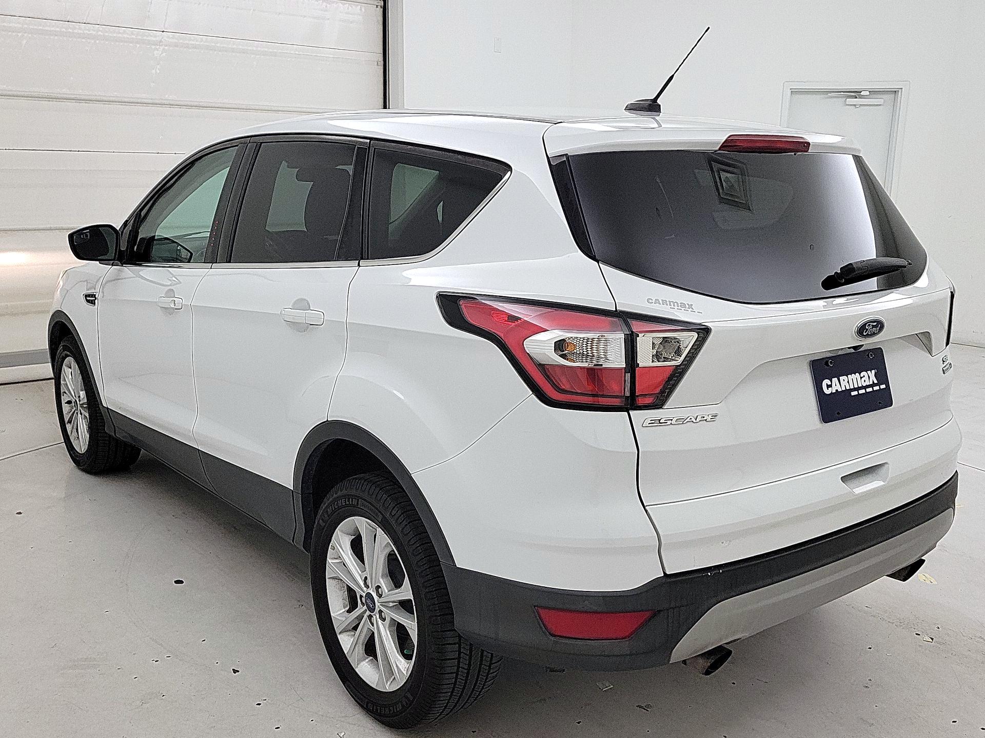 Thumbnail: 2017 Ford Escape - 7