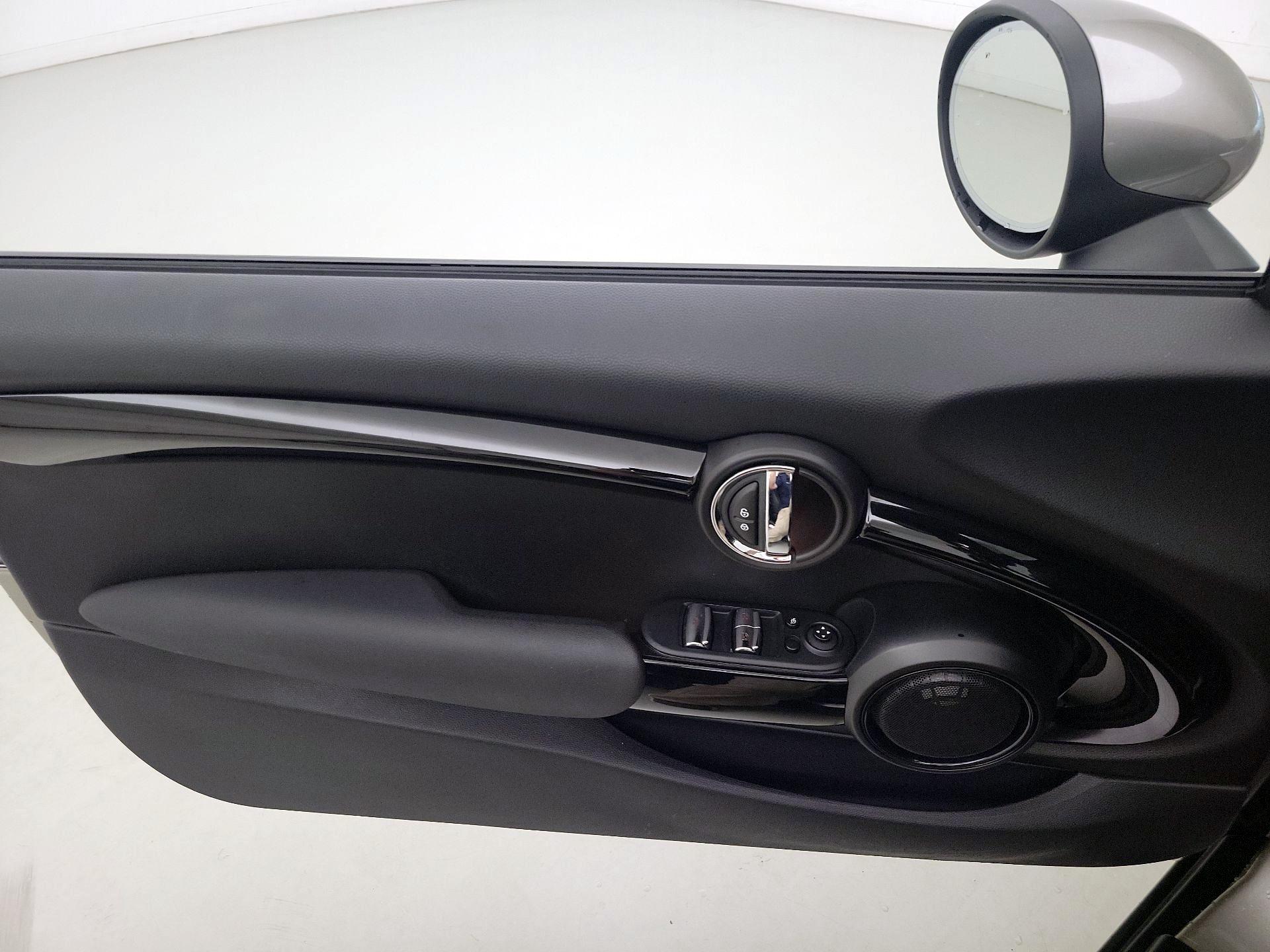 Thumbnail: 2016 MINI Cooper - 12