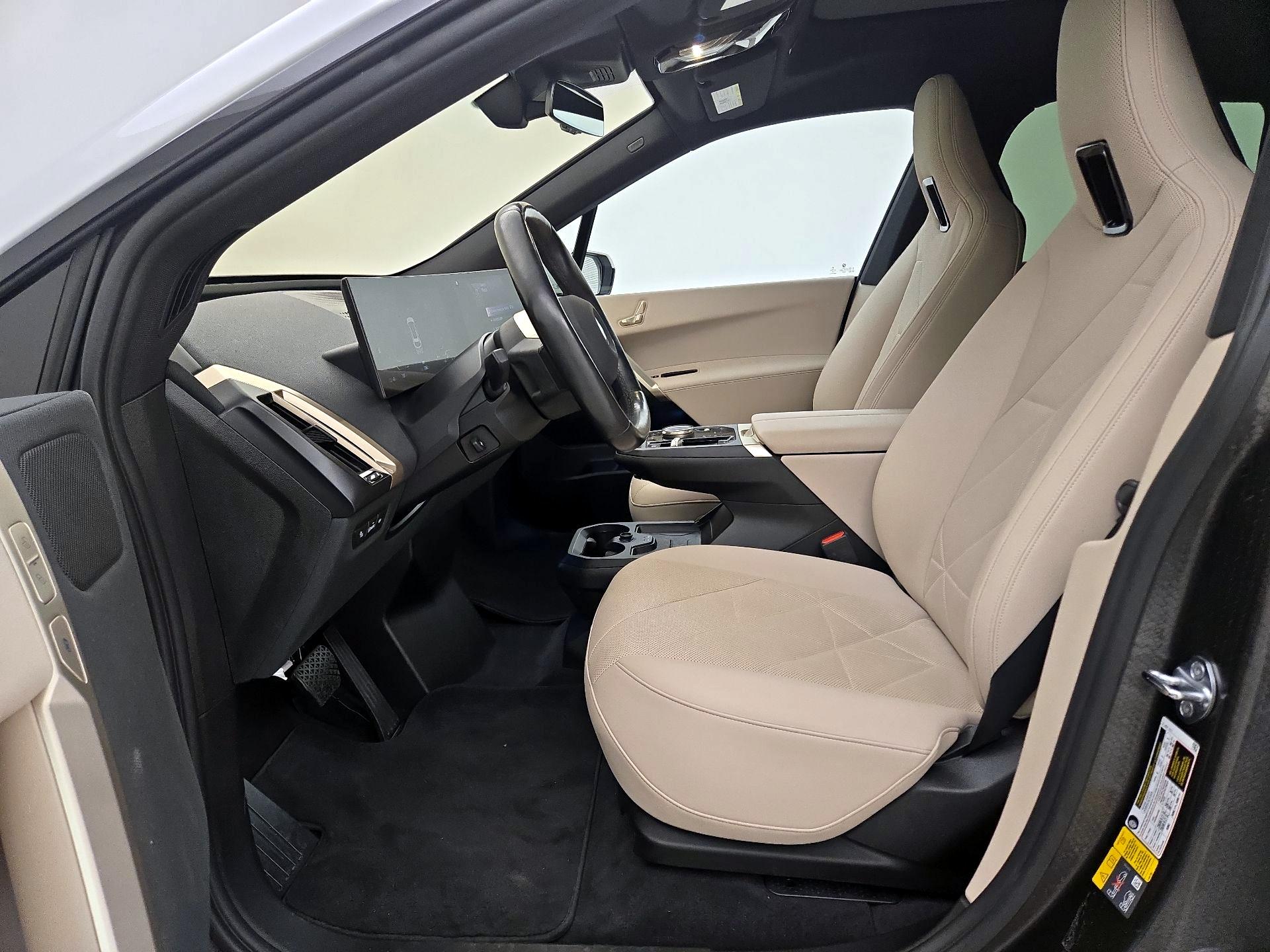 Thumbnail: 2023 BMW iX - 11