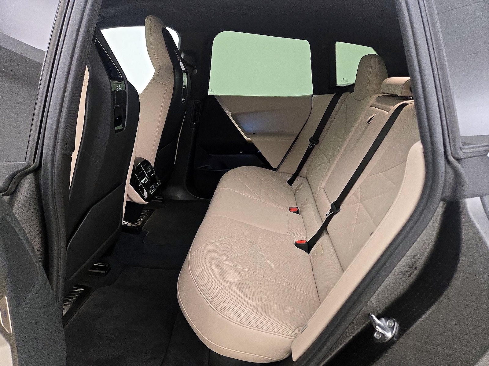 Rear Air Conditioning