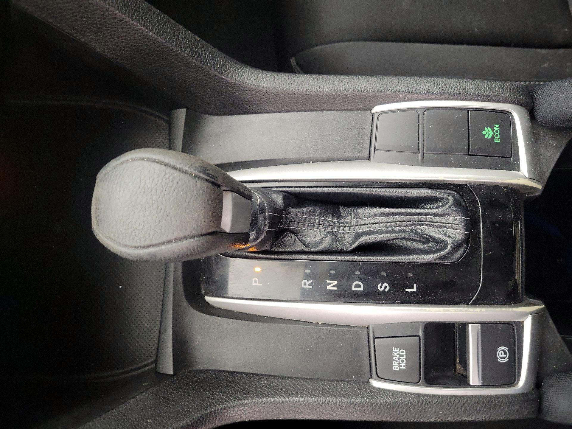 Thumbnail: 2018 Honda Civic - 17