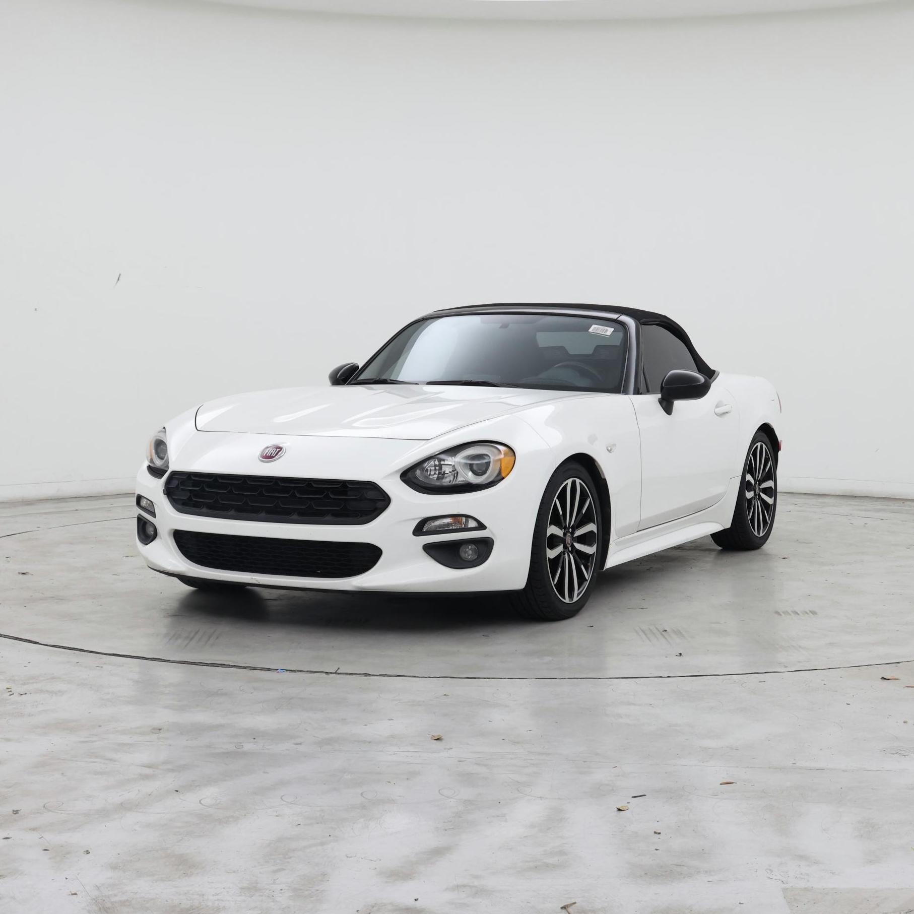 Thumbnail: 2020 Fiat 124 Spider - 4