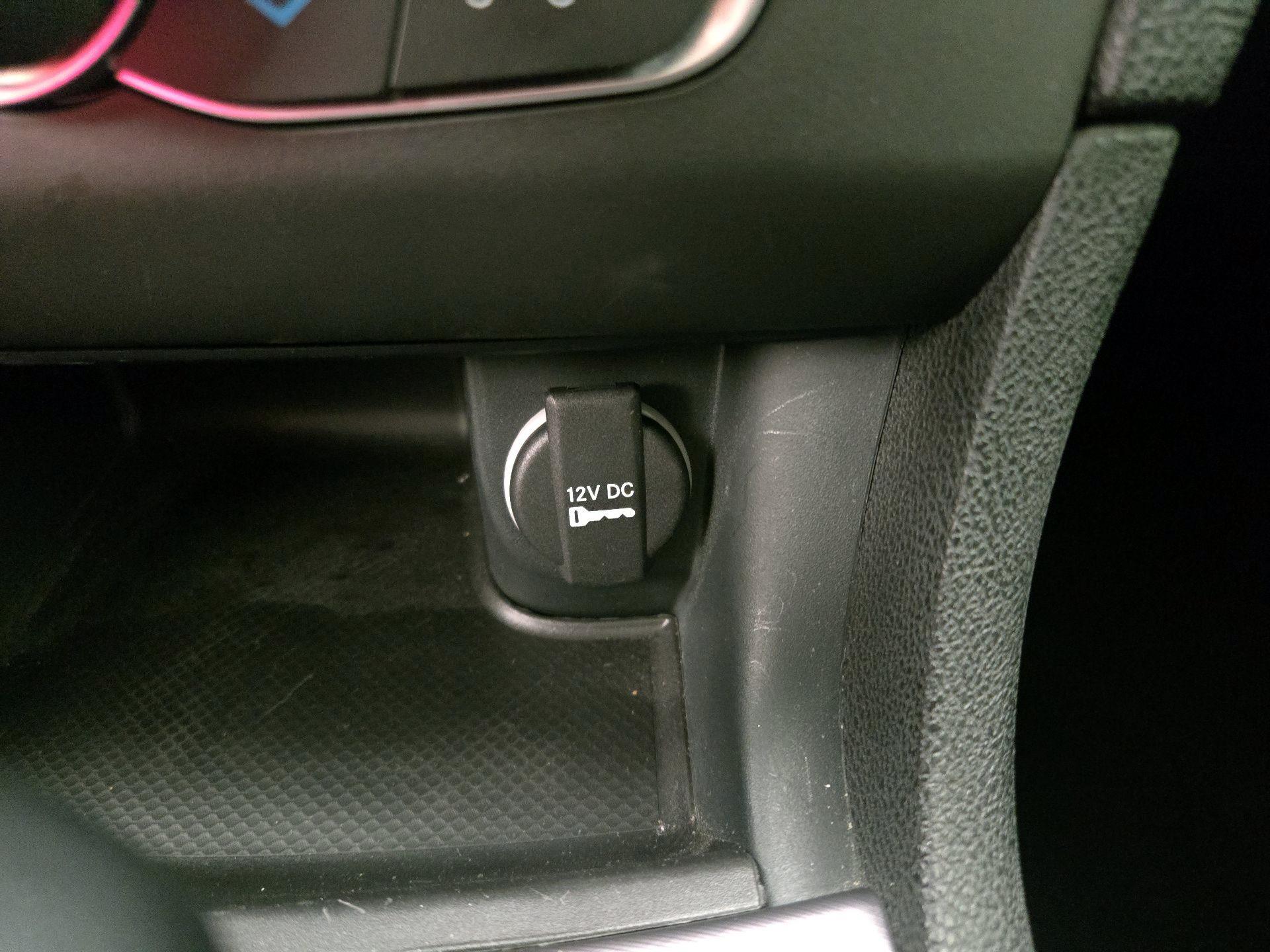 Thumbnail: 2022 Dodge Charger - 18