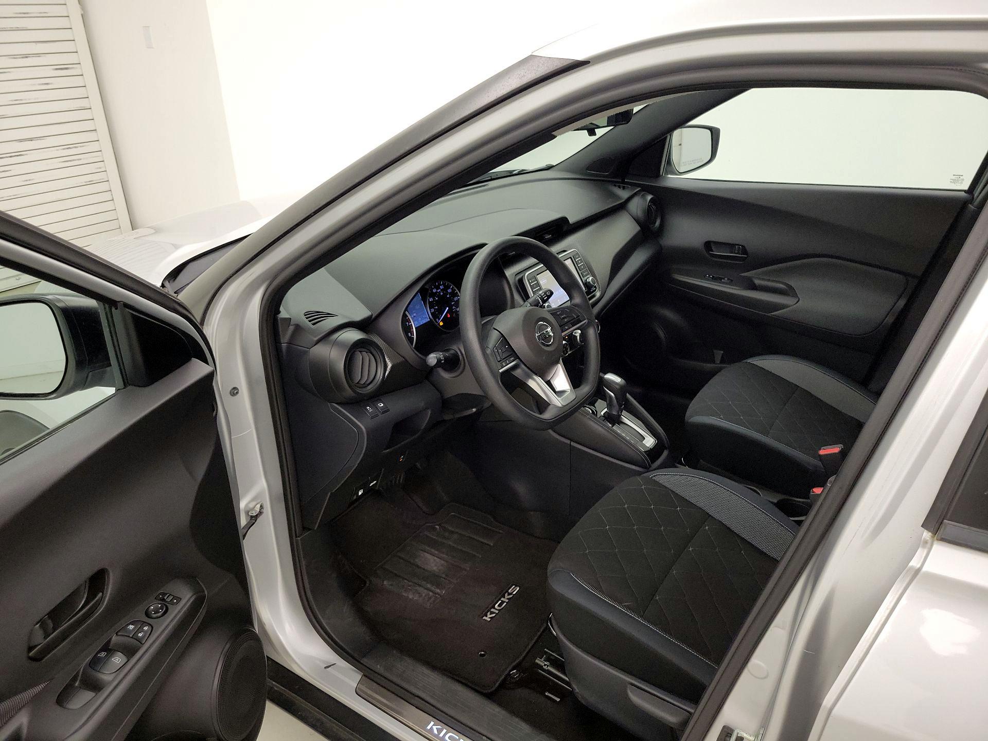 Thumbnail: 2019 Nissan Kicks - 11