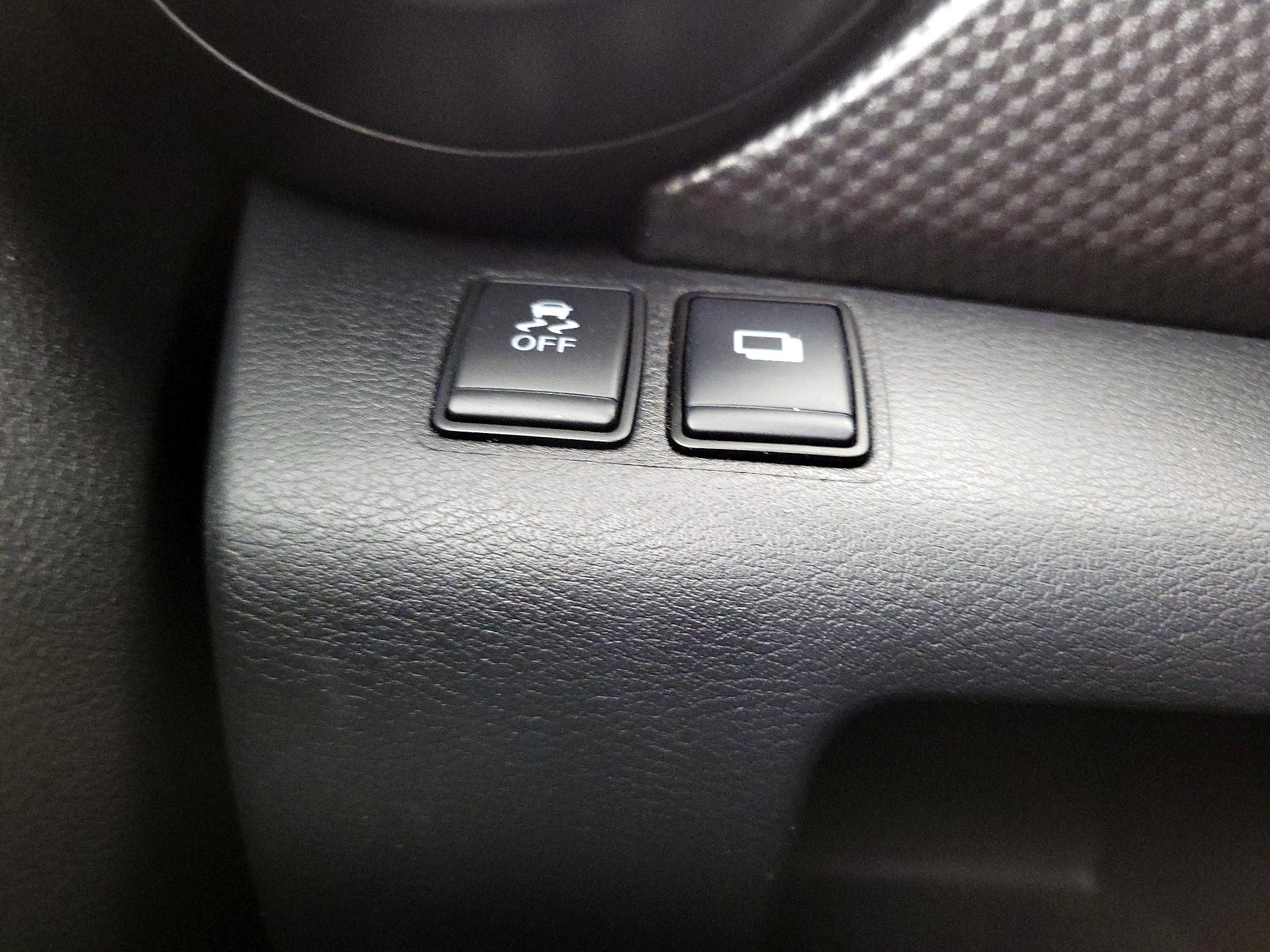 Thumbnail: 2019 Nissan Kicks - 13