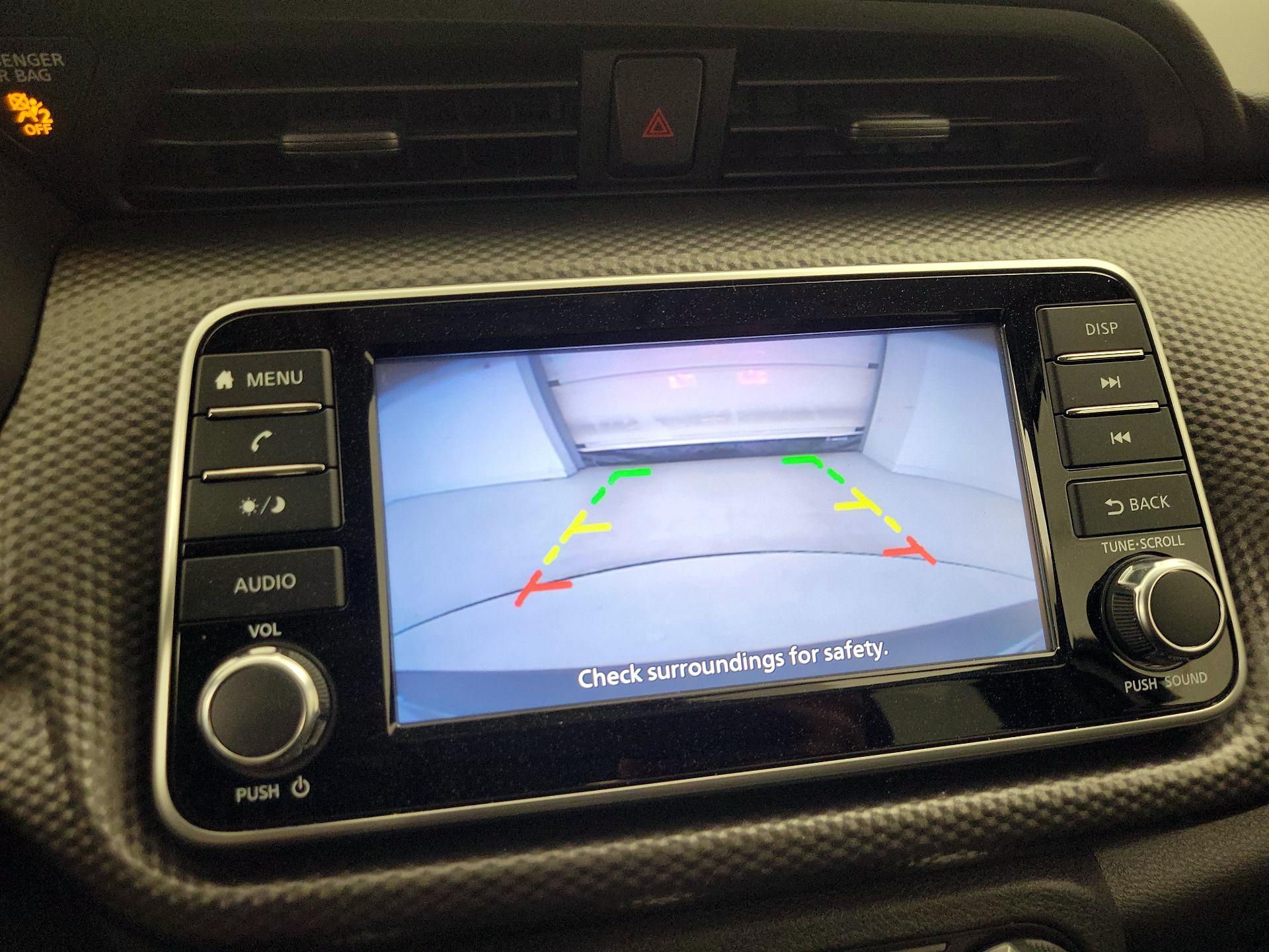 Thumbnail: 2019 Nissan Kicks - 14