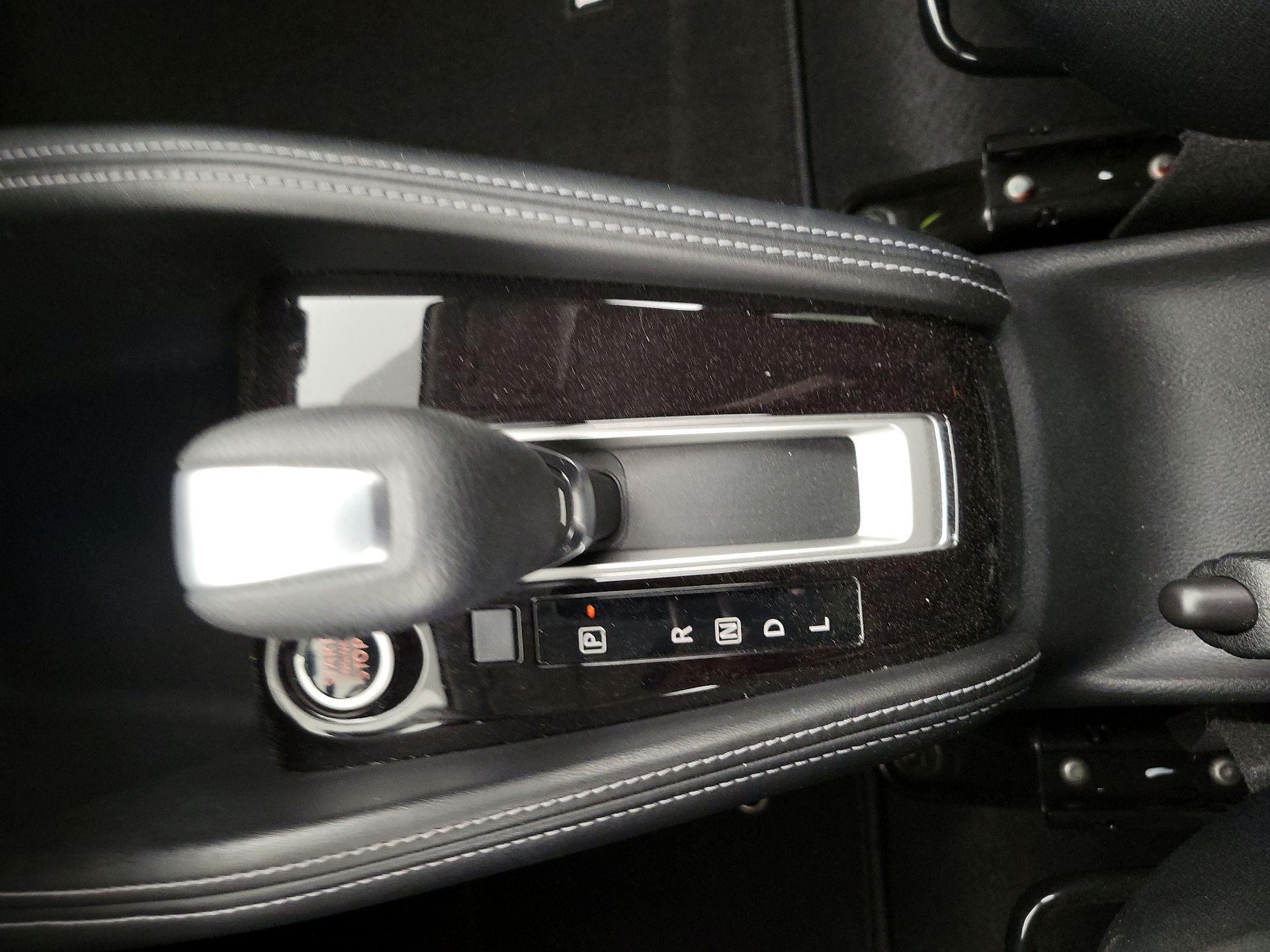 Thumbnail: 2019 Nissan Kicks - 17