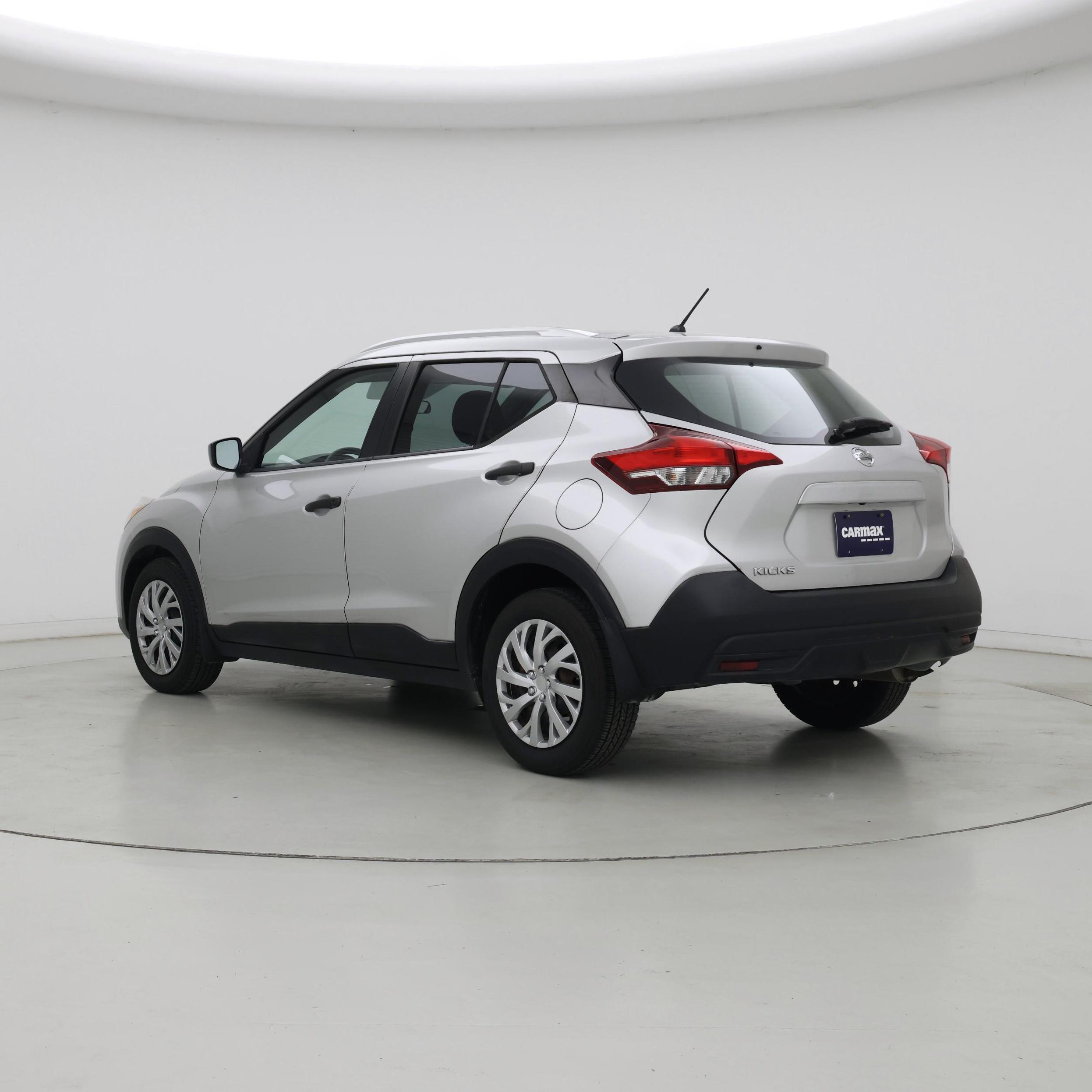 Thumbnail: 2019 Nissan Kicks - 2