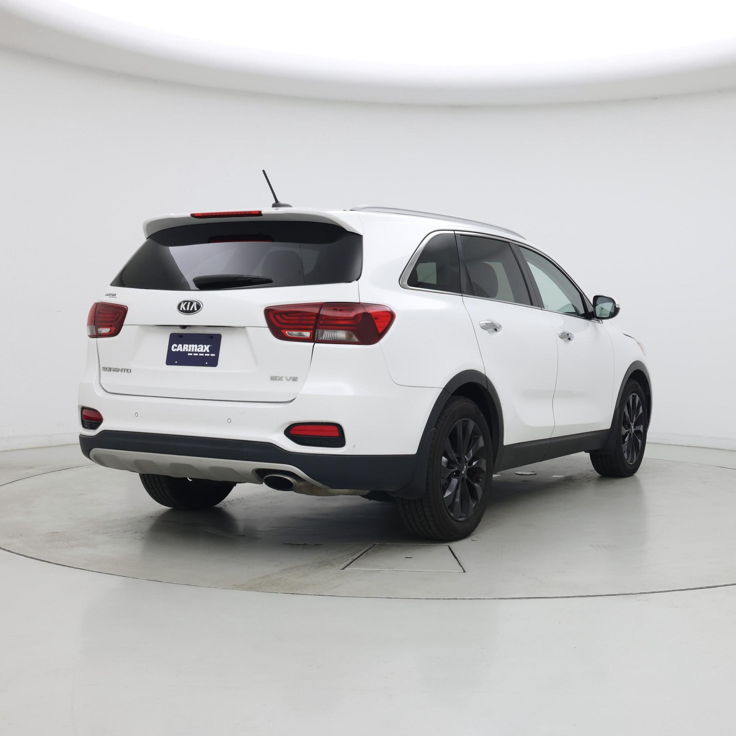 Thumbnail: 2020 Kia Sorento - 8