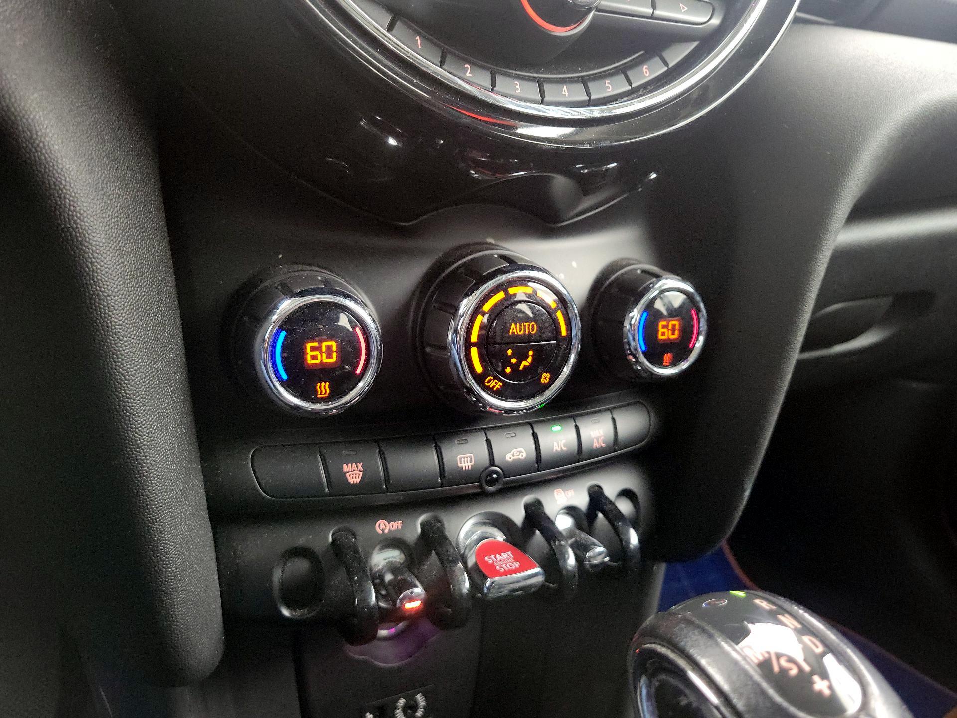 Thumbnail: 2018 MINI Cooper Hardtop - 16