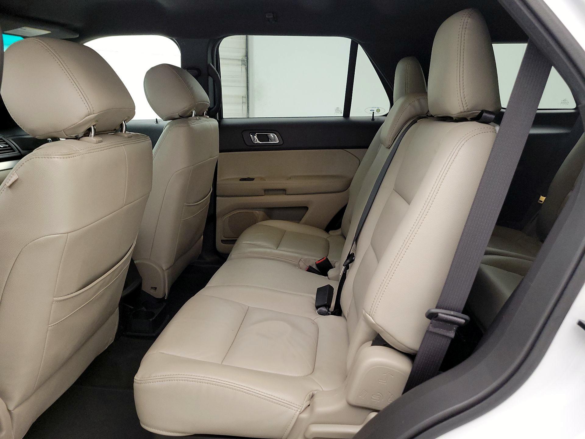 Thumbnail: 2015 Ford Explorer - 18