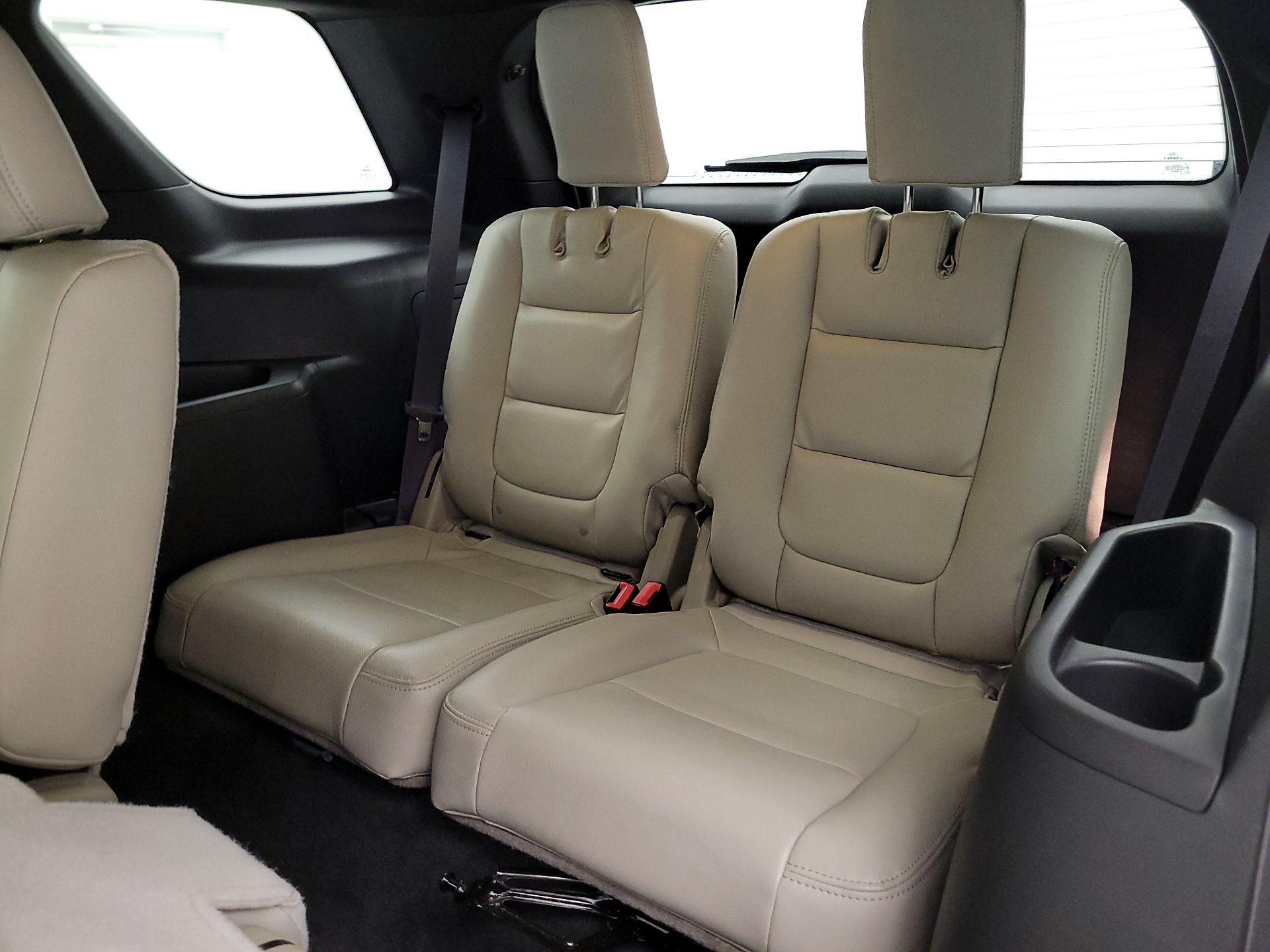 Thumbnail: 2015 Ford Explorer - 19